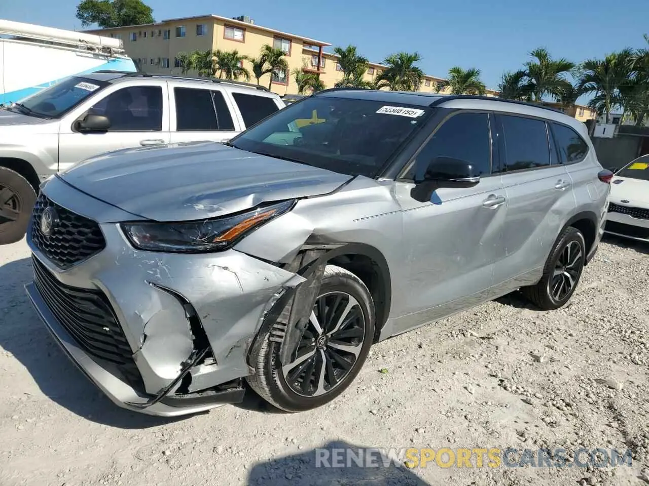 1 fotografías del automóvil dañado 5TDLZRBH5NS243608 TOYOTA HIGHLANDER 2022