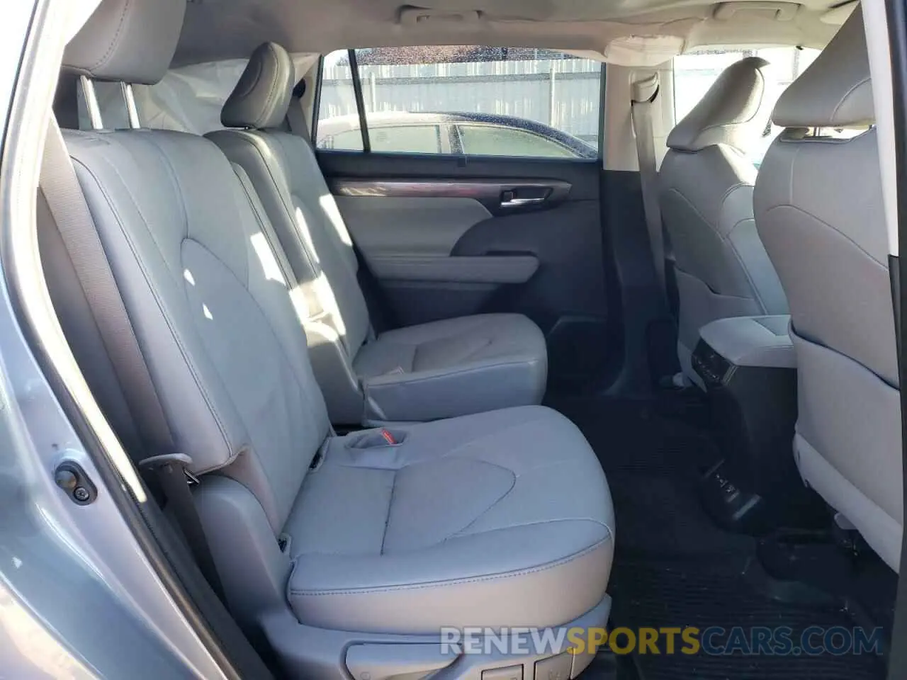 11 fotografías del automóvil dañado 5TDXBRCH0NS076837 TOYOTA HIGHLANDER 2022