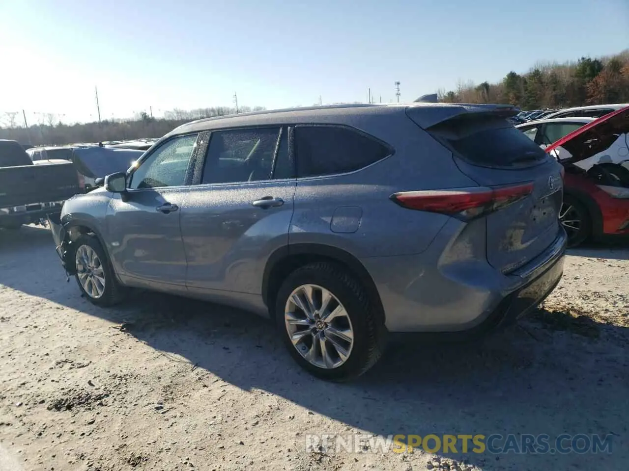 2 fotografías del automóvil dañado 5TDXBRCH0NS076837 TOYOTA HIGHLANDER 2022