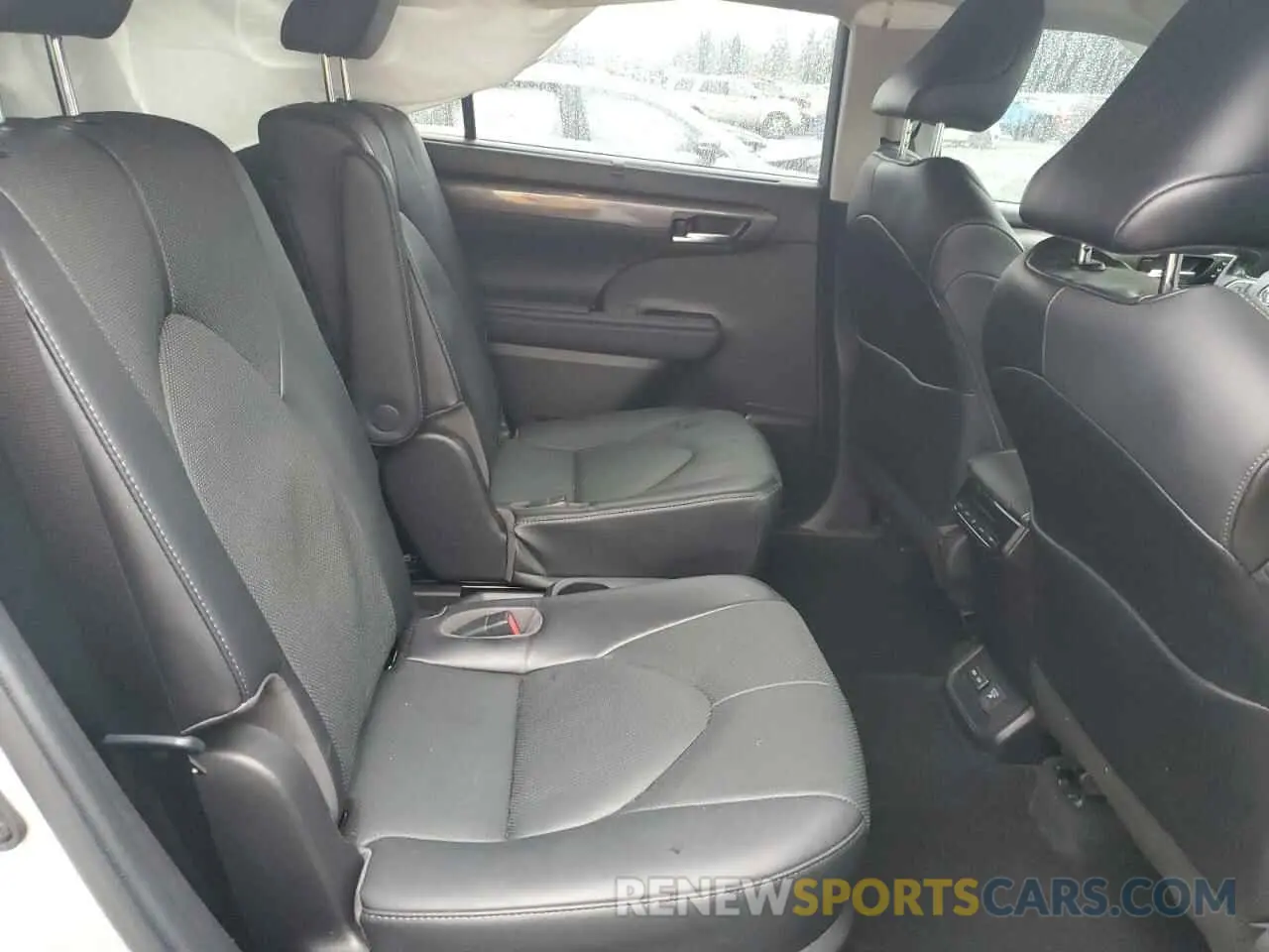 11 fotografías del automóvil dañado 5TDXBRCH4NS548778 TOYOTA HIGHLANDER 2022