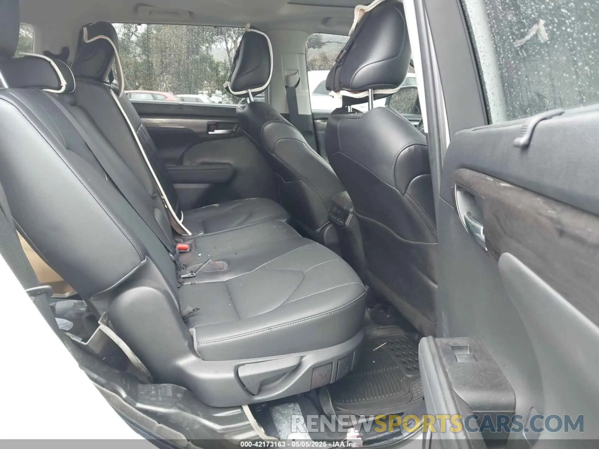 8 fotografías del automóvil dañado 5TDYZRAH9NS115217 TOYOTA HIGHLANDER 2022