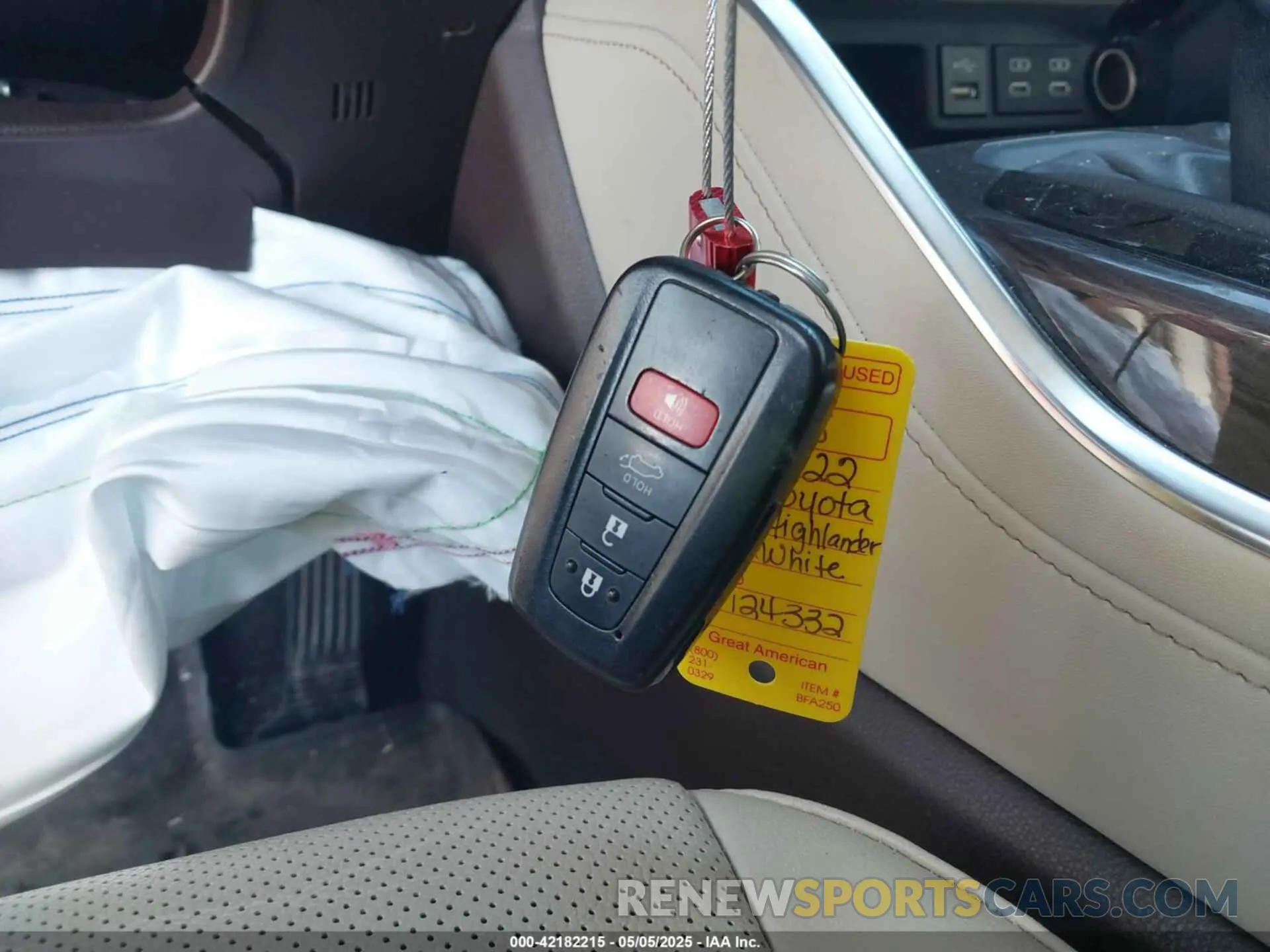 11 fotografías del automóvil dañado 5TDYZRAHXNS124332 TOYOTA HIGHLANDER 2022