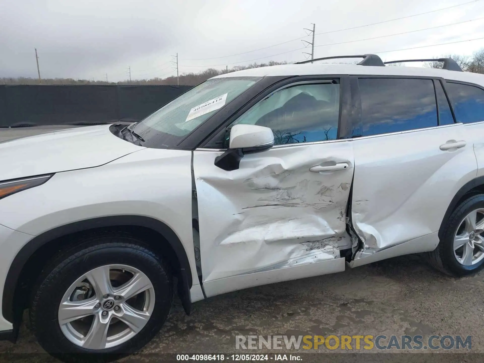 6 fotografías del automóvil dañado 5TDZARAH0NS016295 TOYOTA HIGHLANDER 2022
