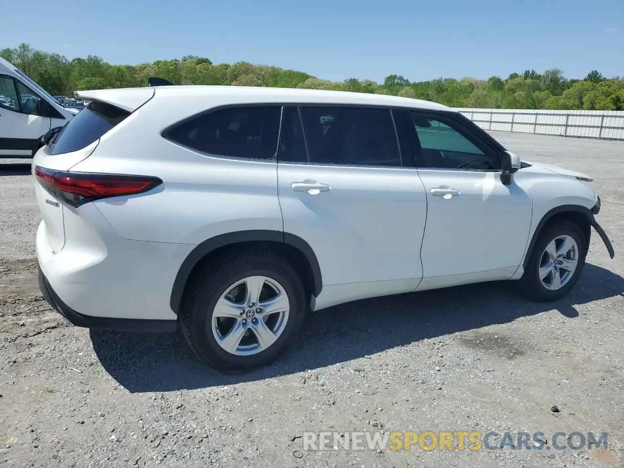 3 fotografías del automóvil dañado 5TDZARAH0NS516943 TOYOTA HIGHLANDER 2022