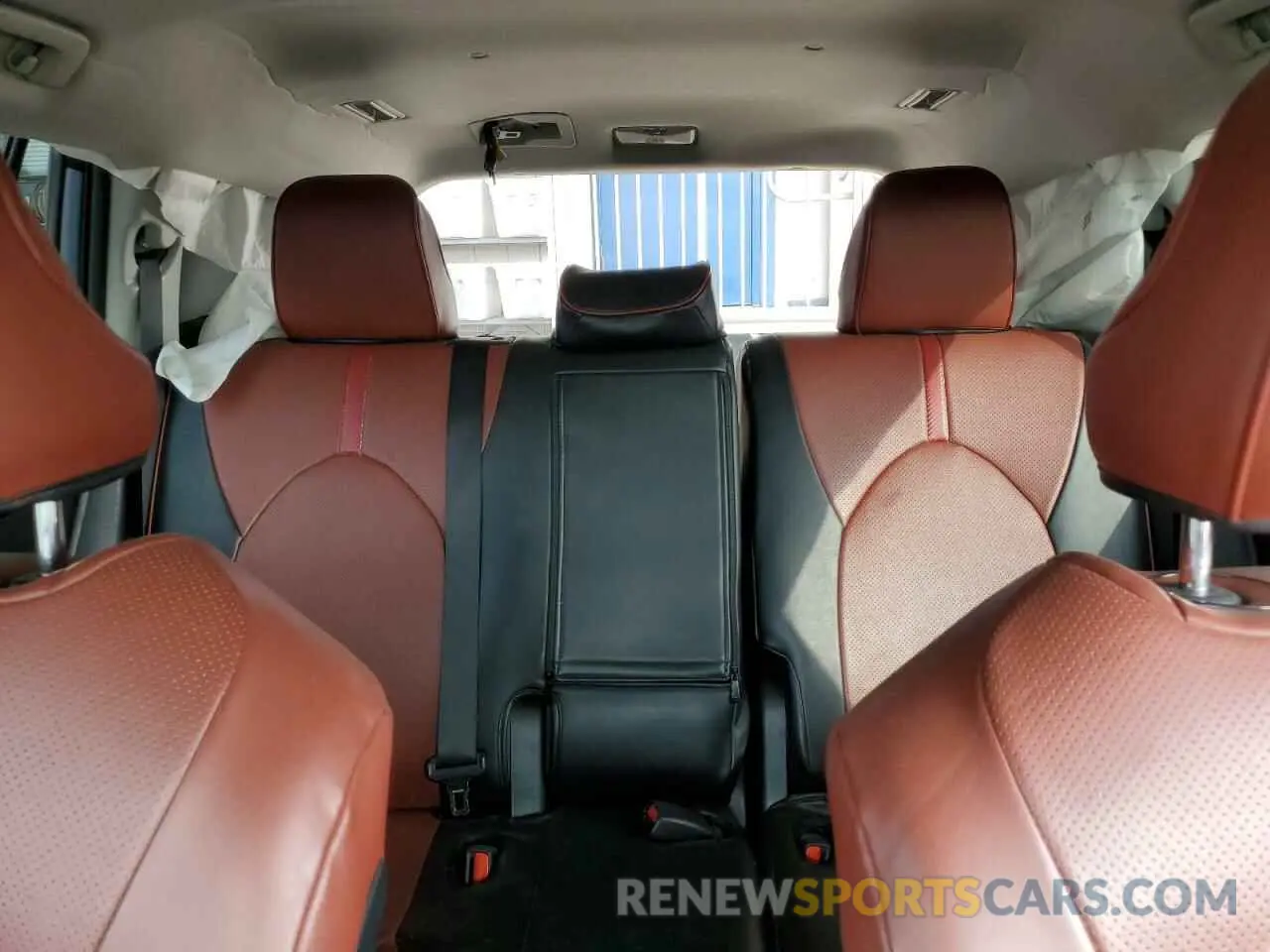 10 fotografías del automóvil dañado 5TDZARAH1NS016113 TOYOTA HIGHLANDER 2022