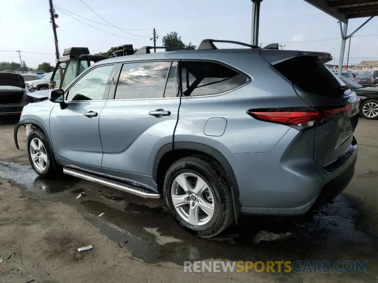 2 fotografías del automóvil dañado 5TDZARAH1NS016113 TOYOTA HIGHLANDER 2022