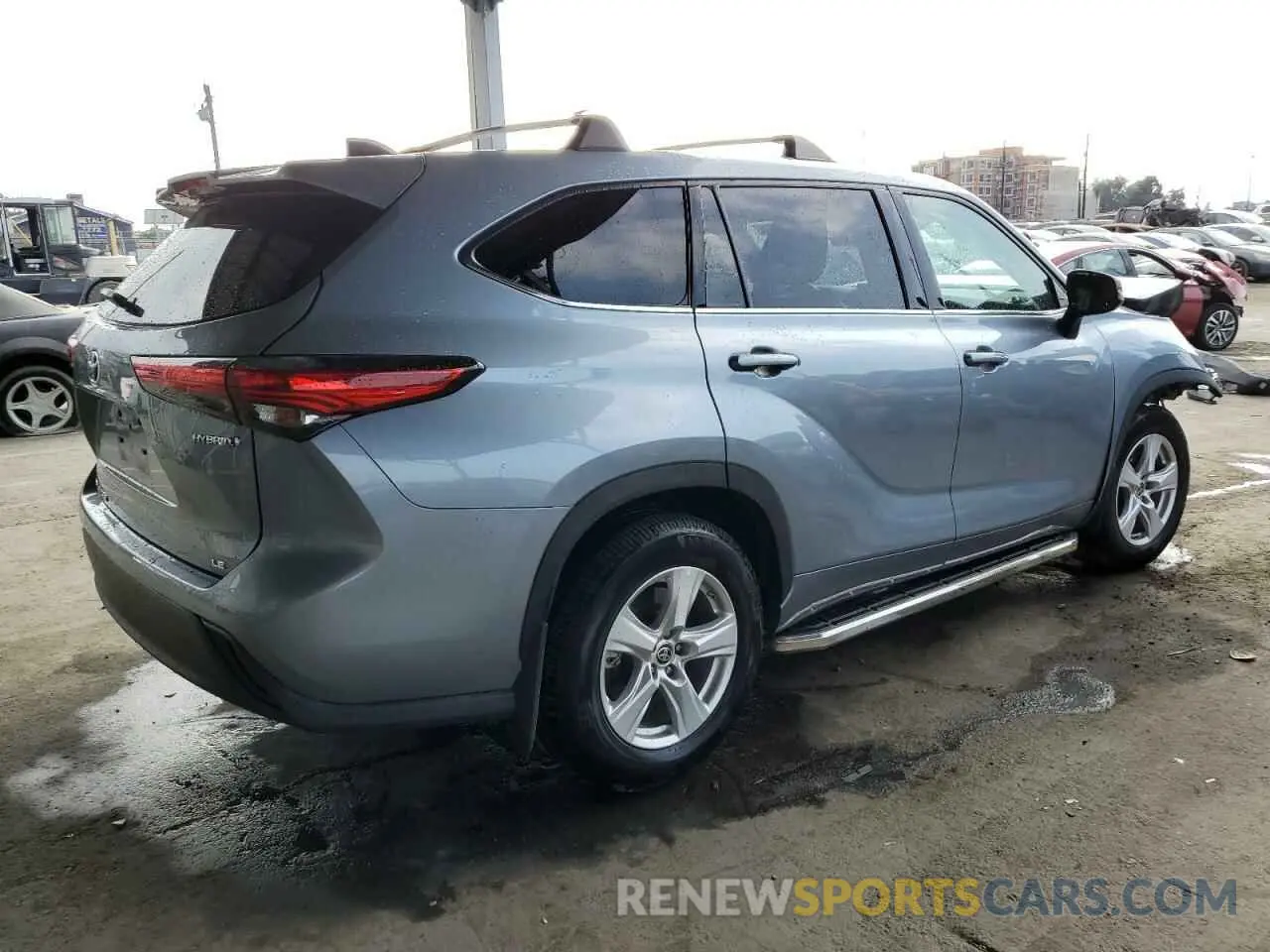 3 fotografías del automóvil dañado 5TDZARAH1NS016113 TOYOTA HIGHLANDER 2022