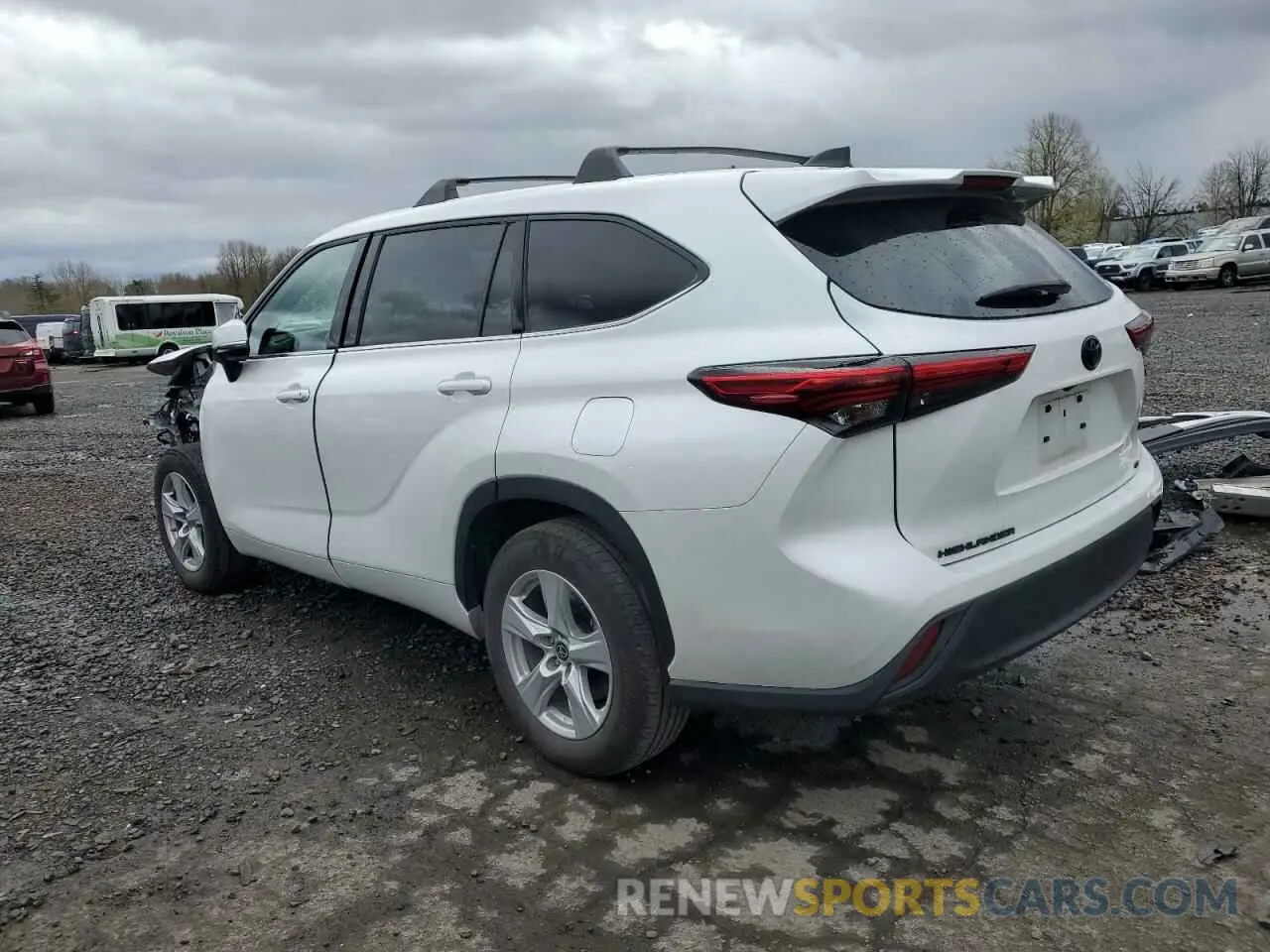 2 fotografías del automóvil dañado 5TDZARAH3NS517097 TOYOTA HIGHLANDER 2022
