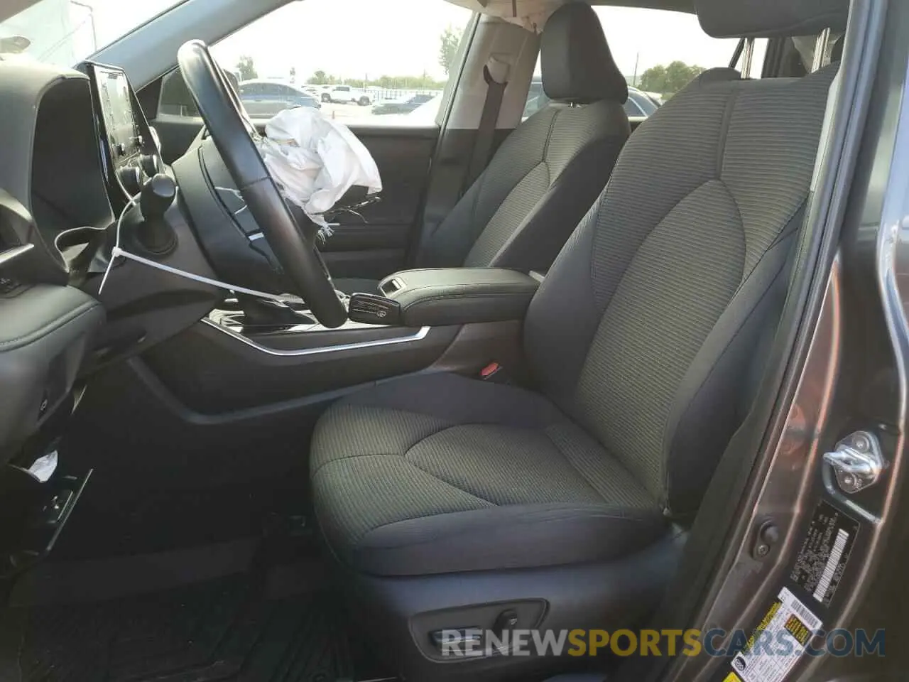 7 fotografías del automóvil dañado 5TDZZRAH0NS100657 TOYOTA HIGHLANDER 2022