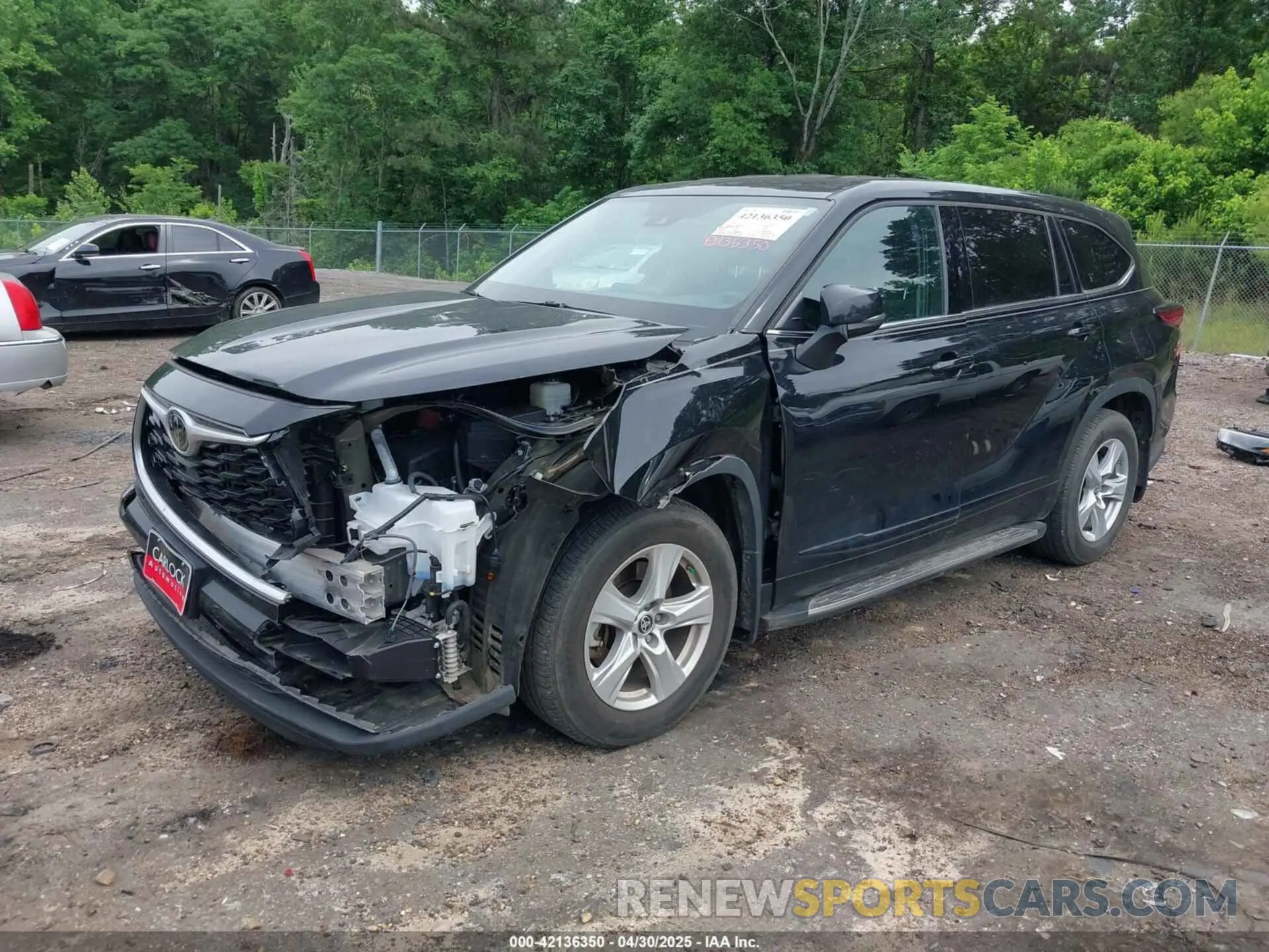 2 fotografías del automóvil dañado 5TDZZRAH3NS558032 TOYOTA HIGHLANDER 2022