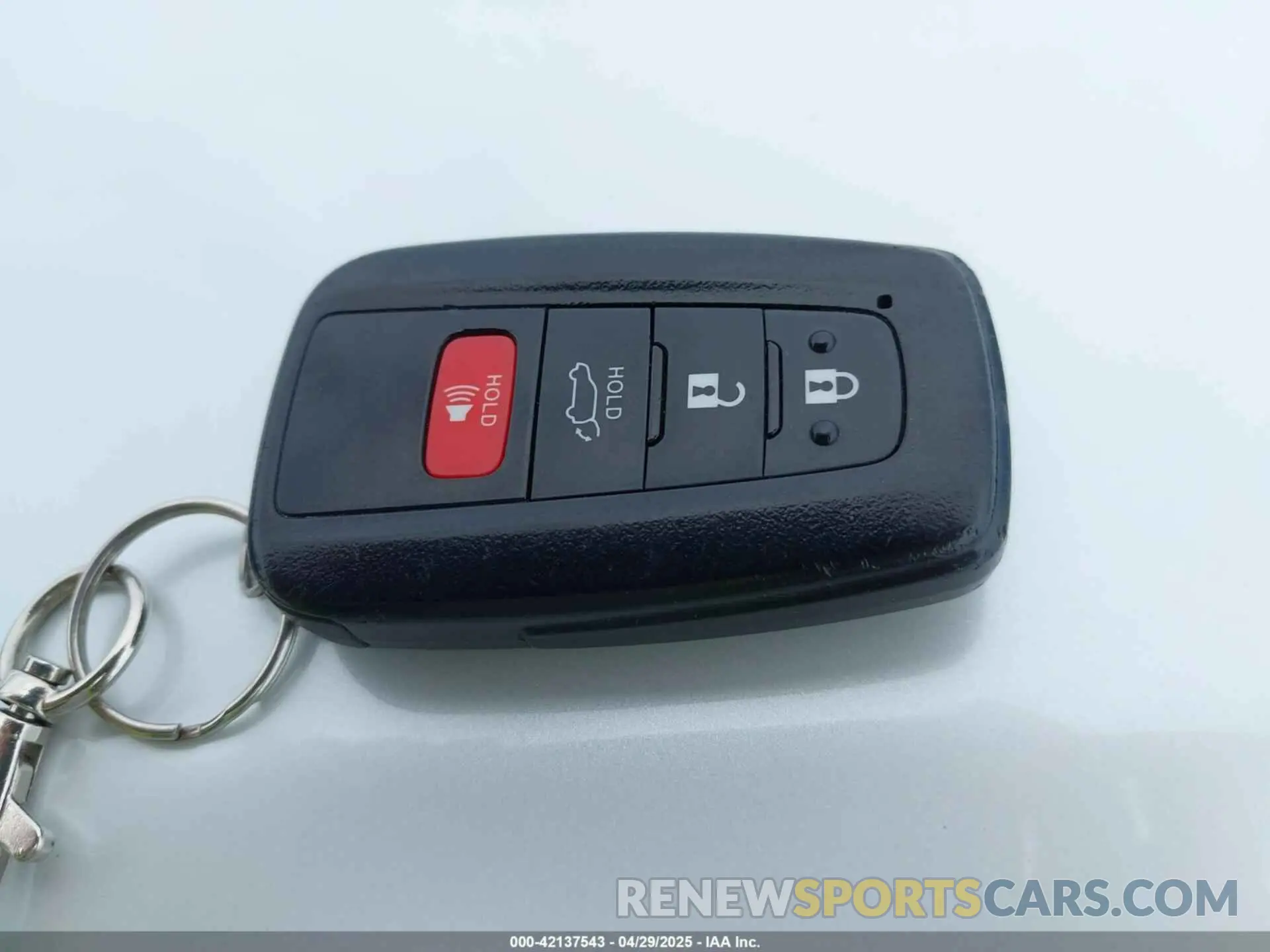 11 fotografías del automóvil dañado 5TDZZRAH4NS090313 TOYOTA HIGHLANDER 2022