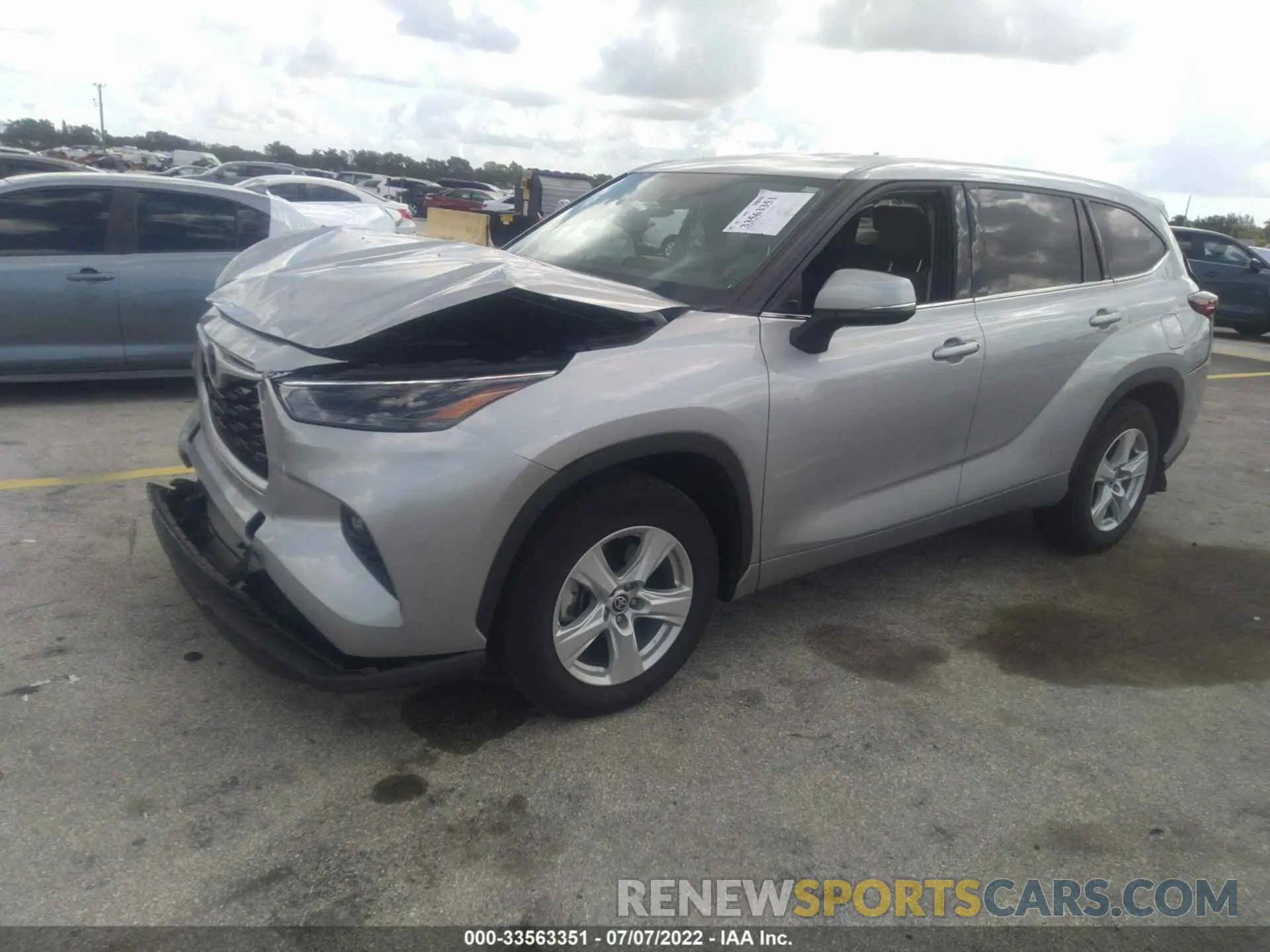 2 fotografías del automóvil dañado 5TDZZRAH4NS113685 TOYOTA HIGHLANDER 2022