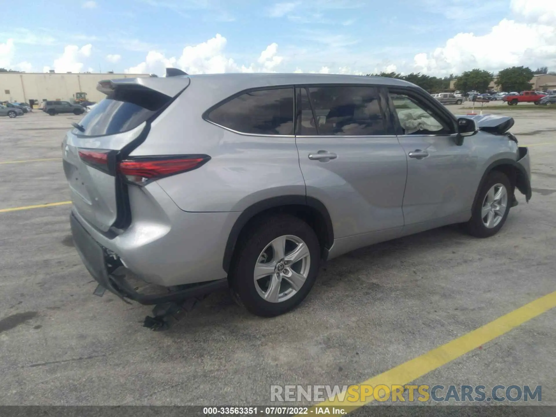4 fotografías del automóvil dañado 5TDZZRAH4NS113685 TOYOTA HIGHLANDER 2022
