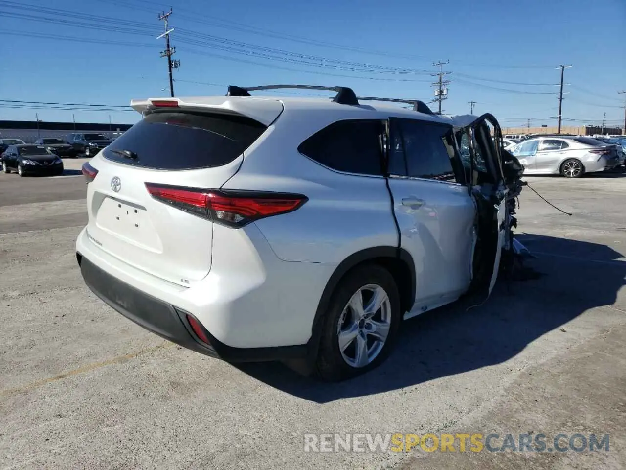 3 fotografías del automóvil dañado 5TDZZRAH4NS554250 TOYOTA HIGHLANDER 2022