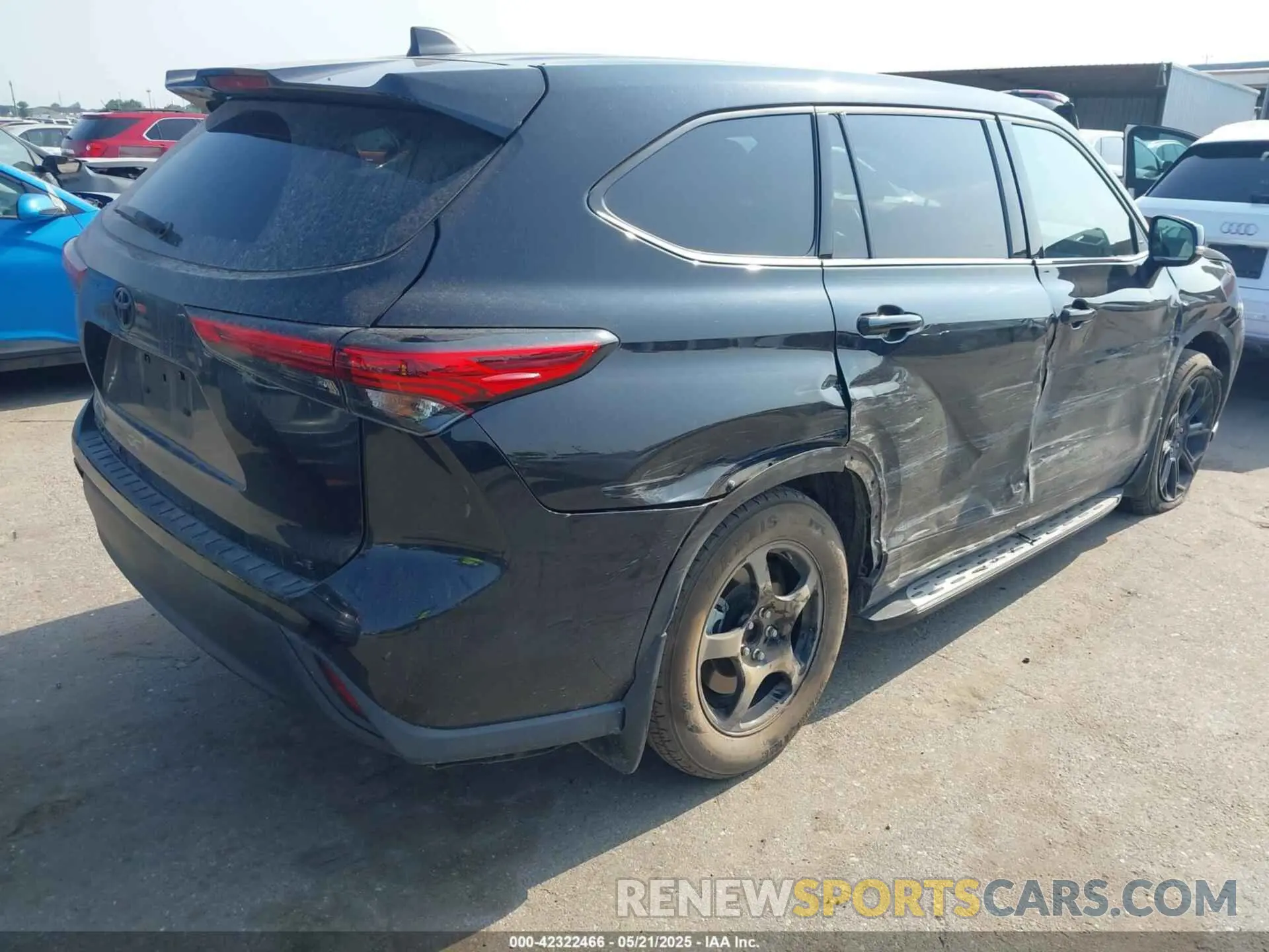4 fotografías del automóvil dañado 5TDZZRAH7NS557045 TOYOTA HIGHLANDER 2022