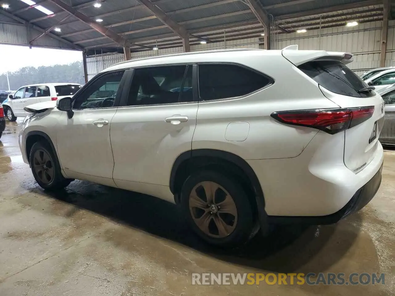 2 fotografías del automóvil dañado 5TDABRCH3PS564396 TOYOTA HIGHLANDER 2023