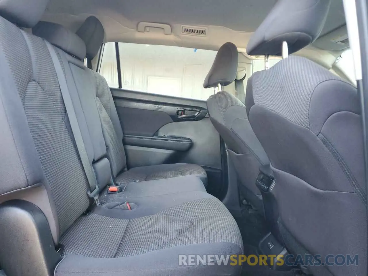 11 fotografías del automóvil dañado 5TDBBRCH4PS109142 TOYOTA HIGHLANDER 2023