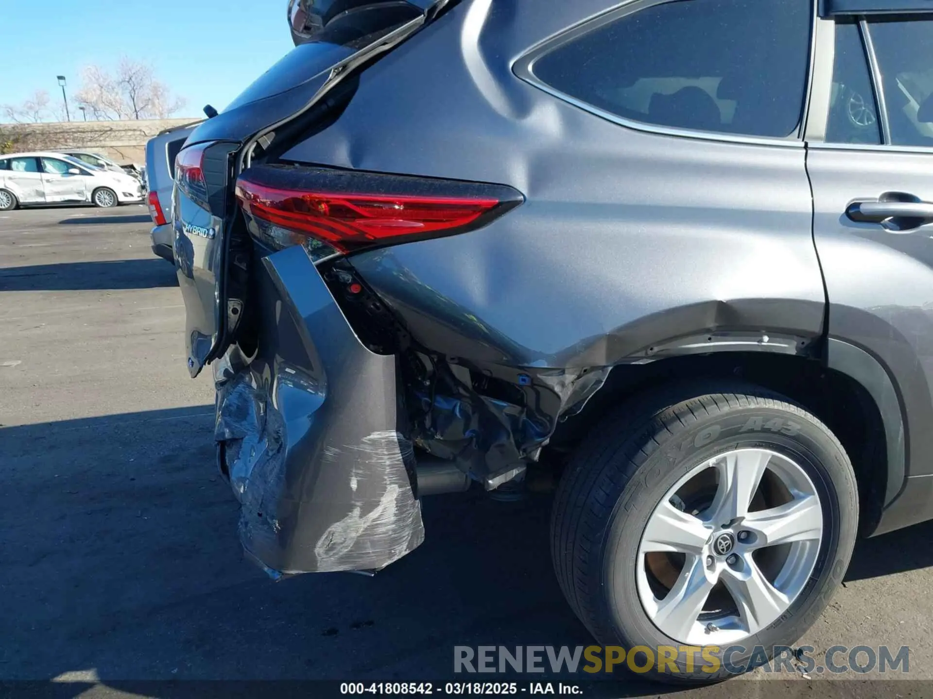 12 fotografías del automóvil dañado 5TDBBRCH4PS109738 TOYOTA HIGHLANDER 2023