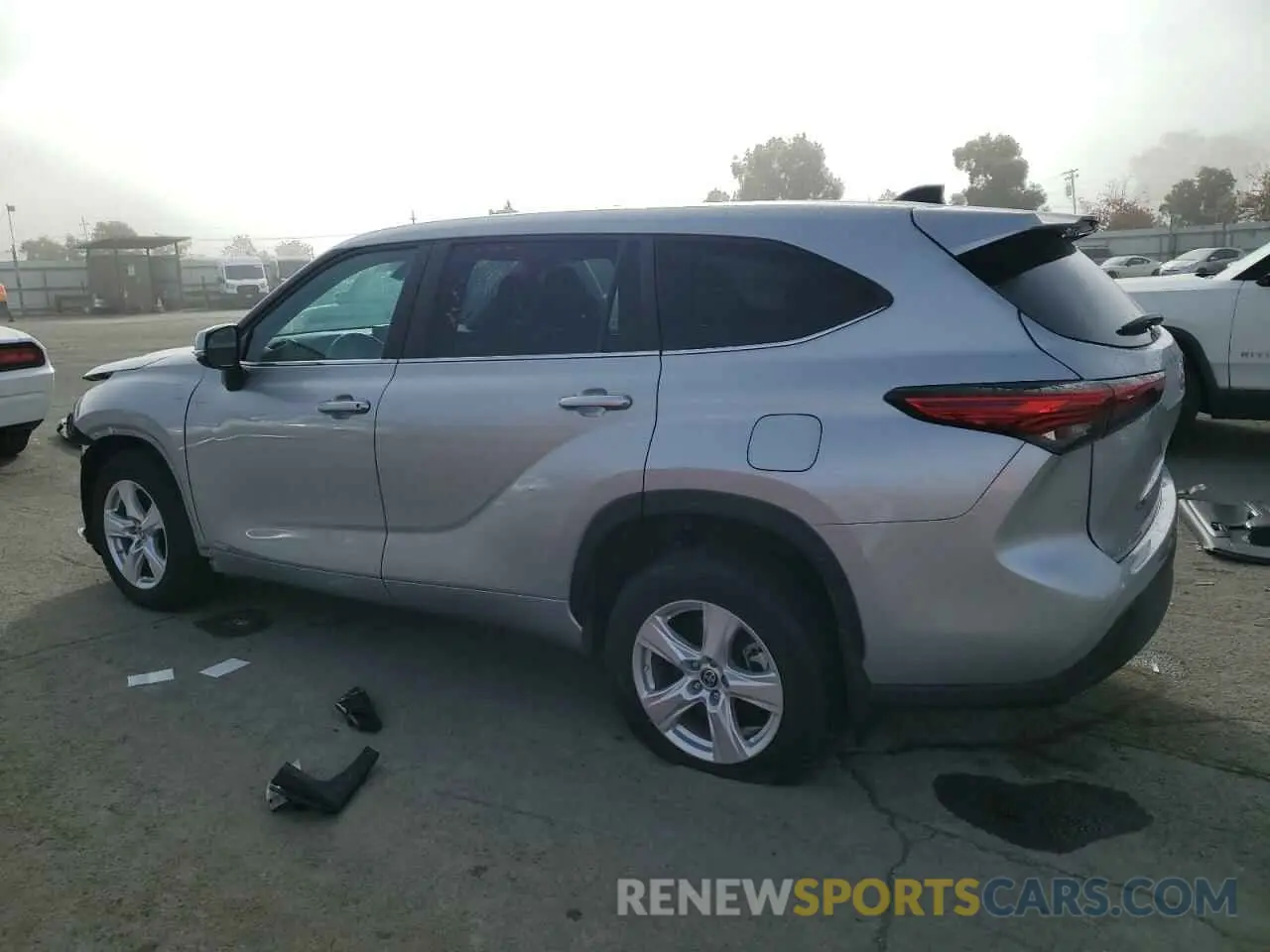 2 fotografías del automóvil dañado 5TDBBRCH8PS563958 TOYOTA HIGHLANDER 2023