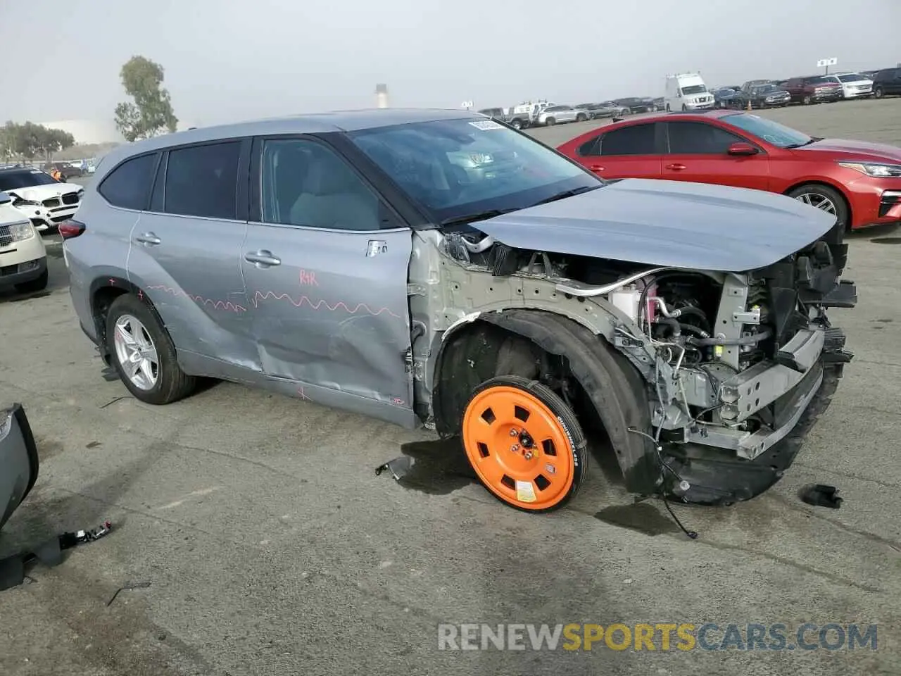 4 fotografías del automóvil dañado 5TDBBRCH8PS563958 TOYOTA HIGHLANDER 2023