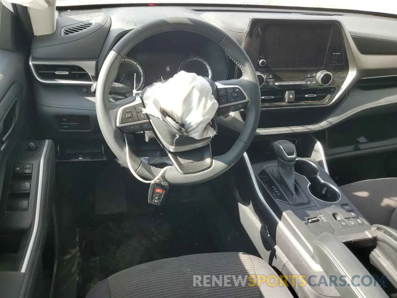 8 fotografías del automóvil dañado 5TDBBRCH9PS595107 TOYOTA HIGHLANDER 2023