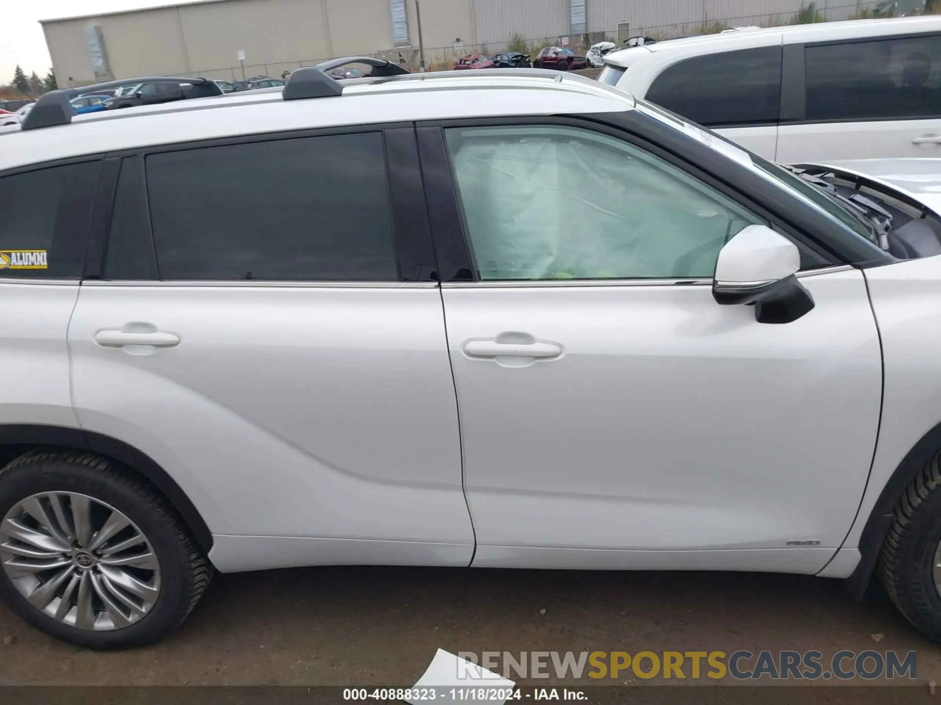 13 fotografías del automóvil dañado 5TDEBRCH0PS573347 TOYOTA HIGHLANDER 2023