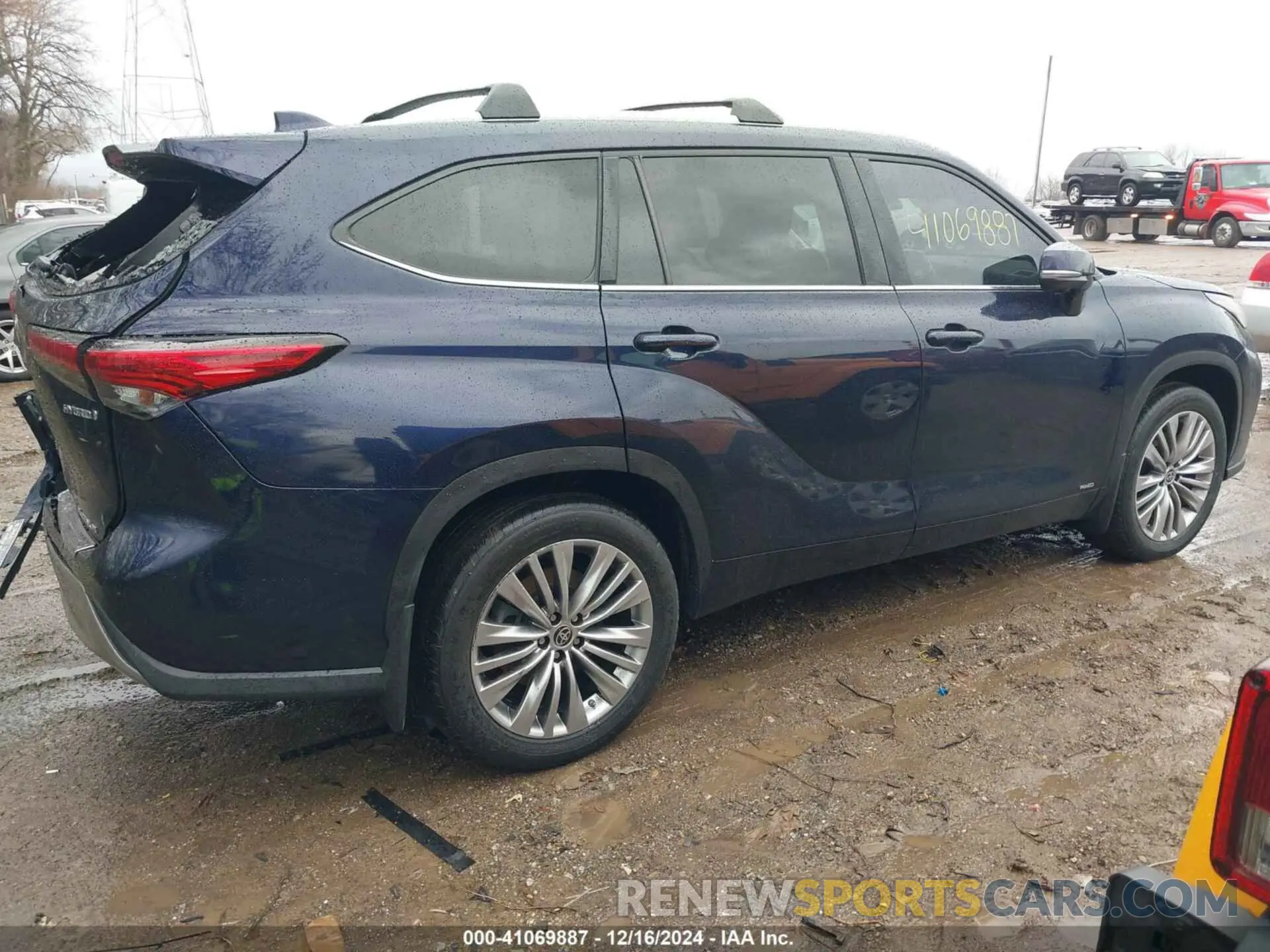 4 fotografías del automóvil dañado 5TDEBRCH4PS107887 TOYOTA HIGHLANDER 2023