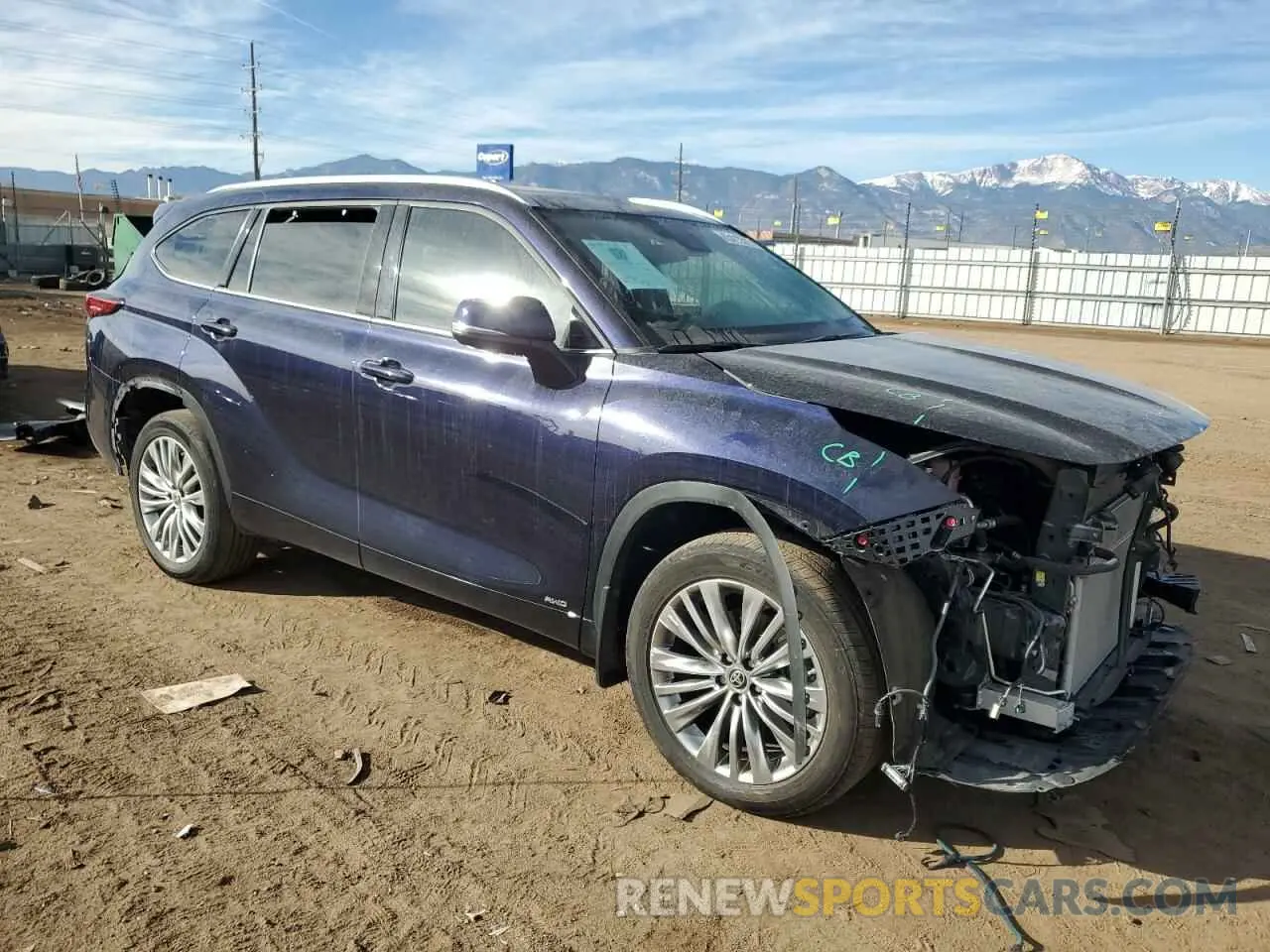 4 fotografías del automóvil dañado 5TDEBRCH4PS117349 TOYOTA HIGHLANDER 2023