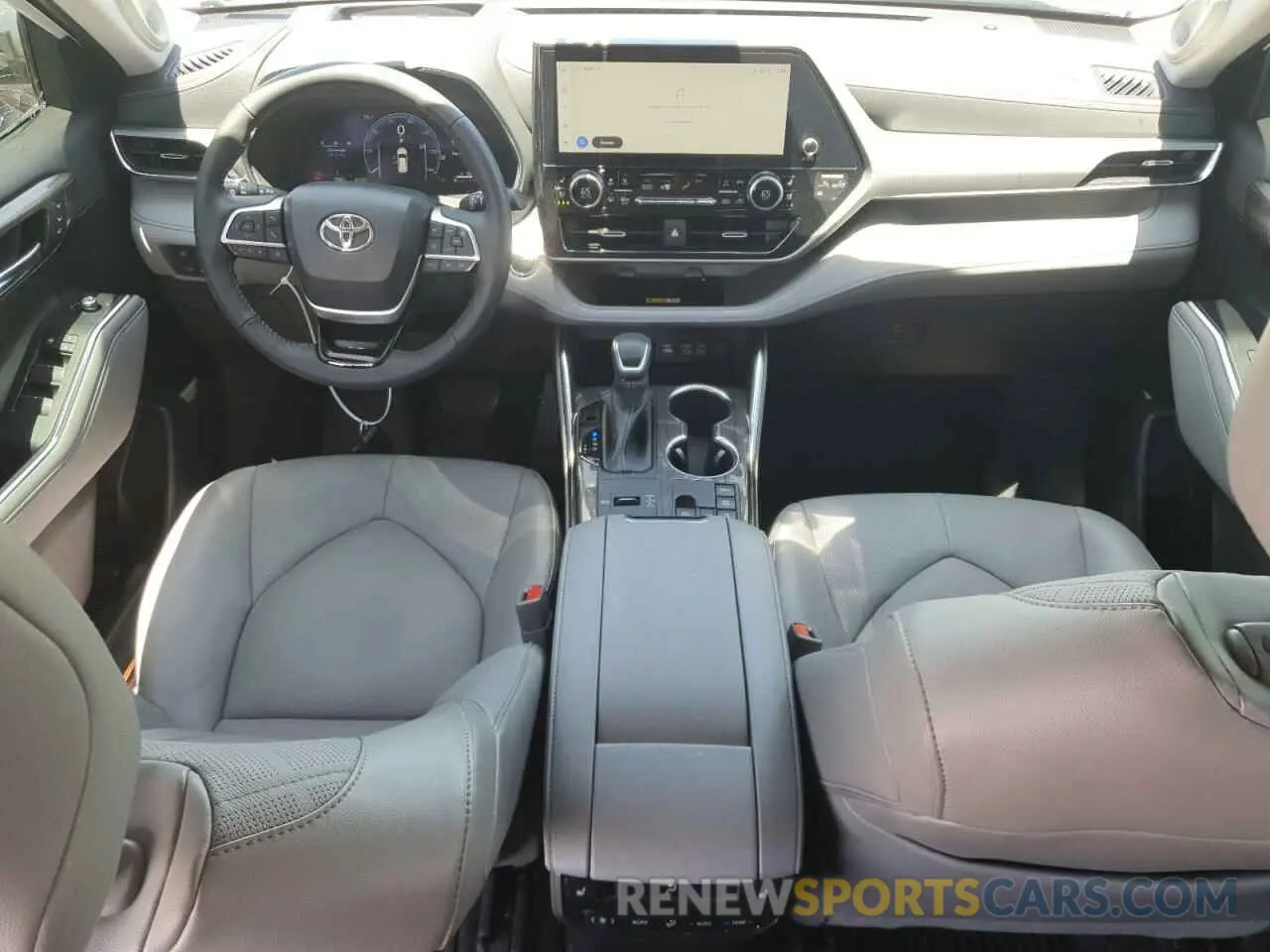 8 fotografías del automóvil dañado 5TDEBRCH6PS127364 TOYOTA HIGHLANDER 2023