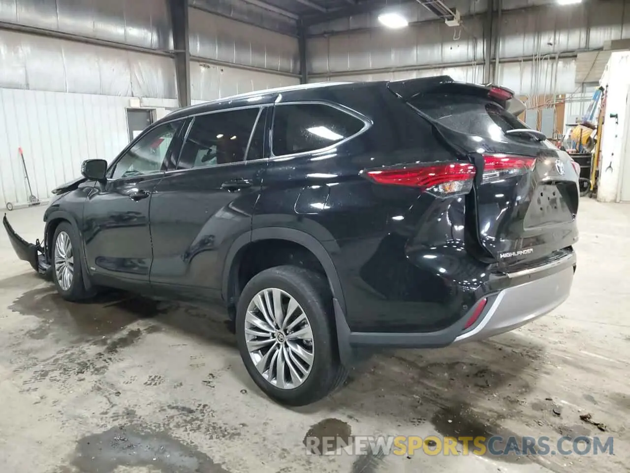 2 fotografías del automóvil dañado 5TDEBRCH7PS116261 TOYOTA HIGHLANDER 2023