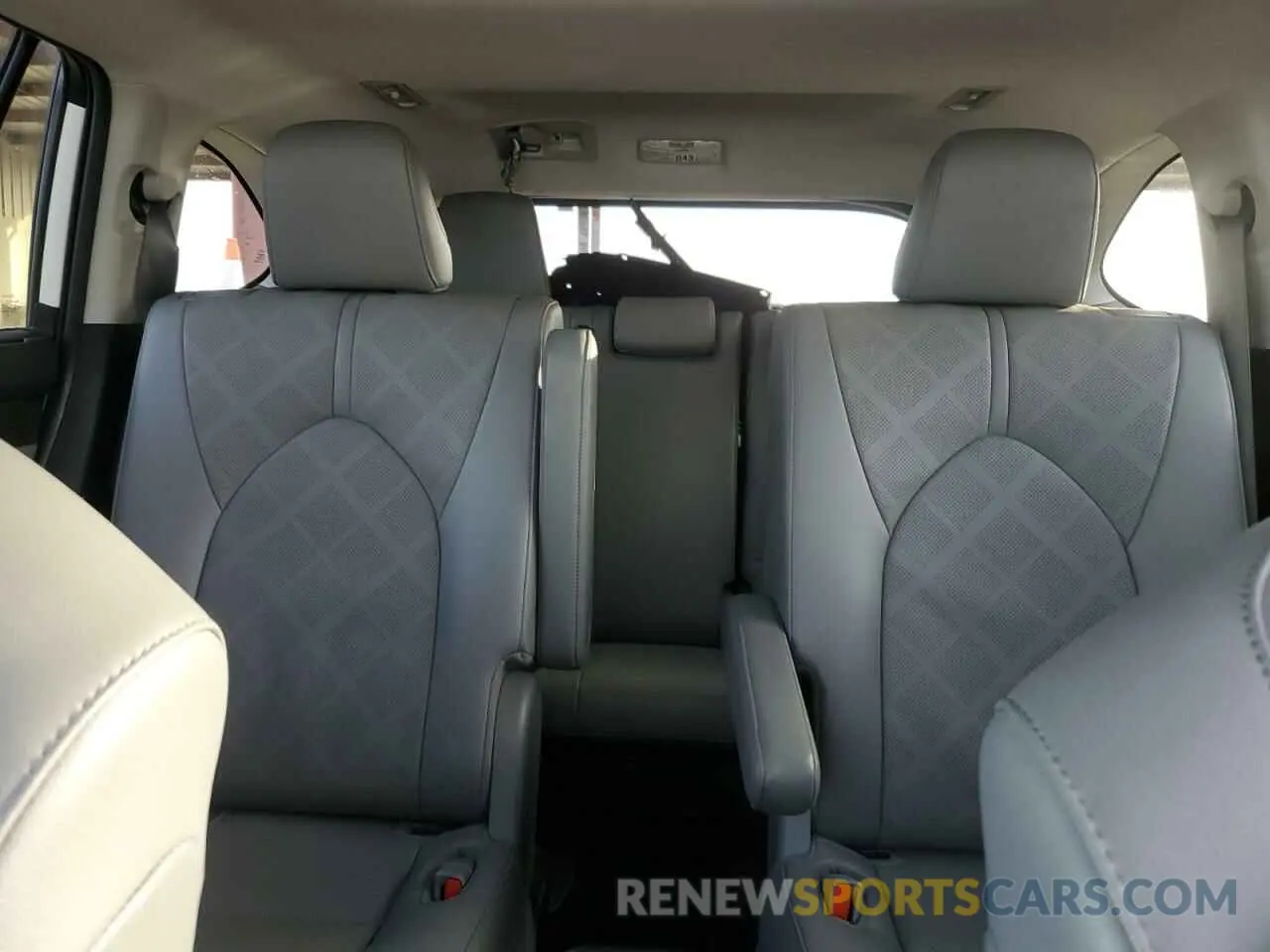 10 fotografías del automóvil dañado 5TDFARAH5PS016430 TOYOTA HIGHLANDER 2023