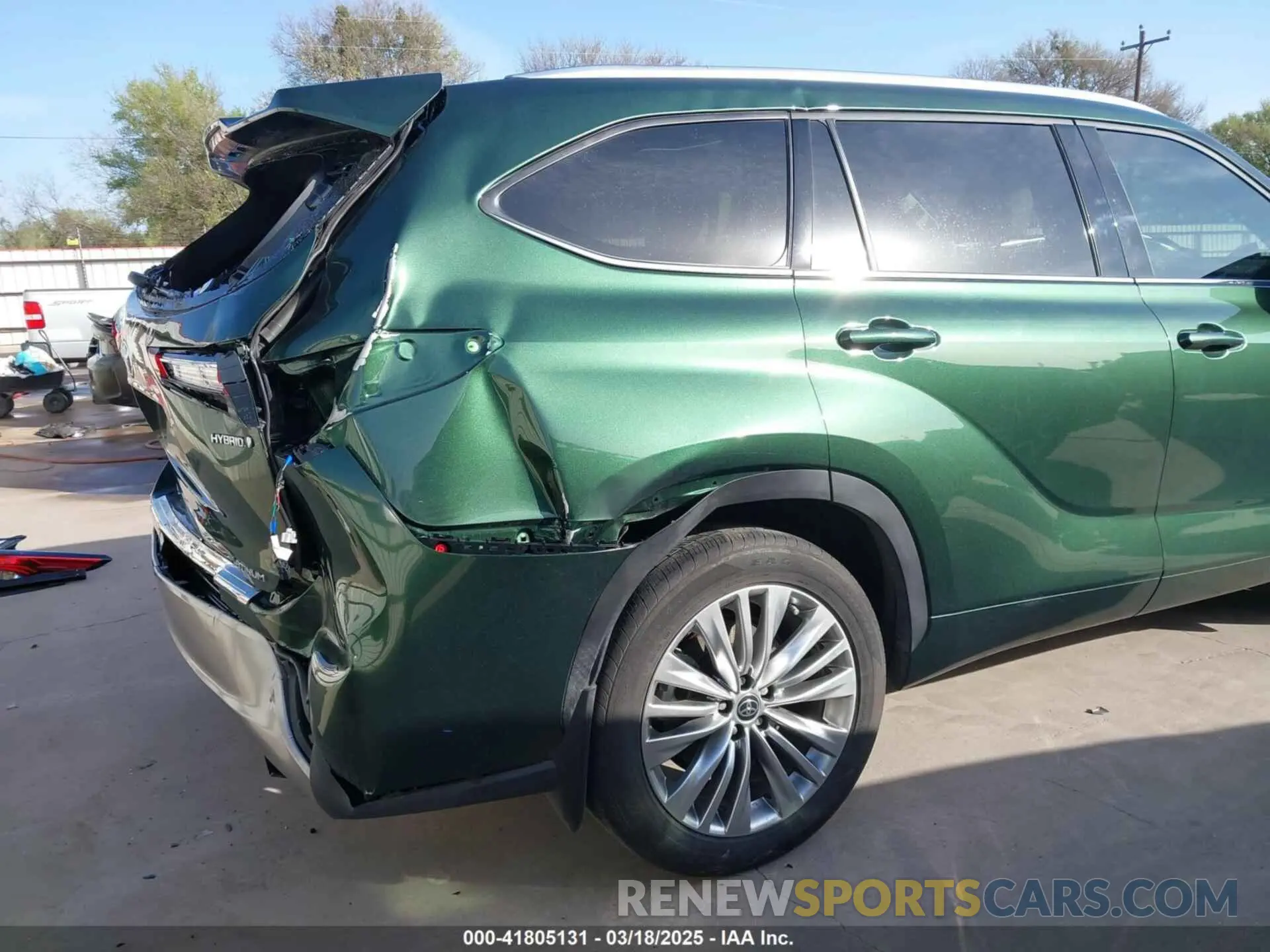 19 fotografías del automóvil dañado 5TDFARAH8PS521359 TOYOTA HIGHLANDER 2023
