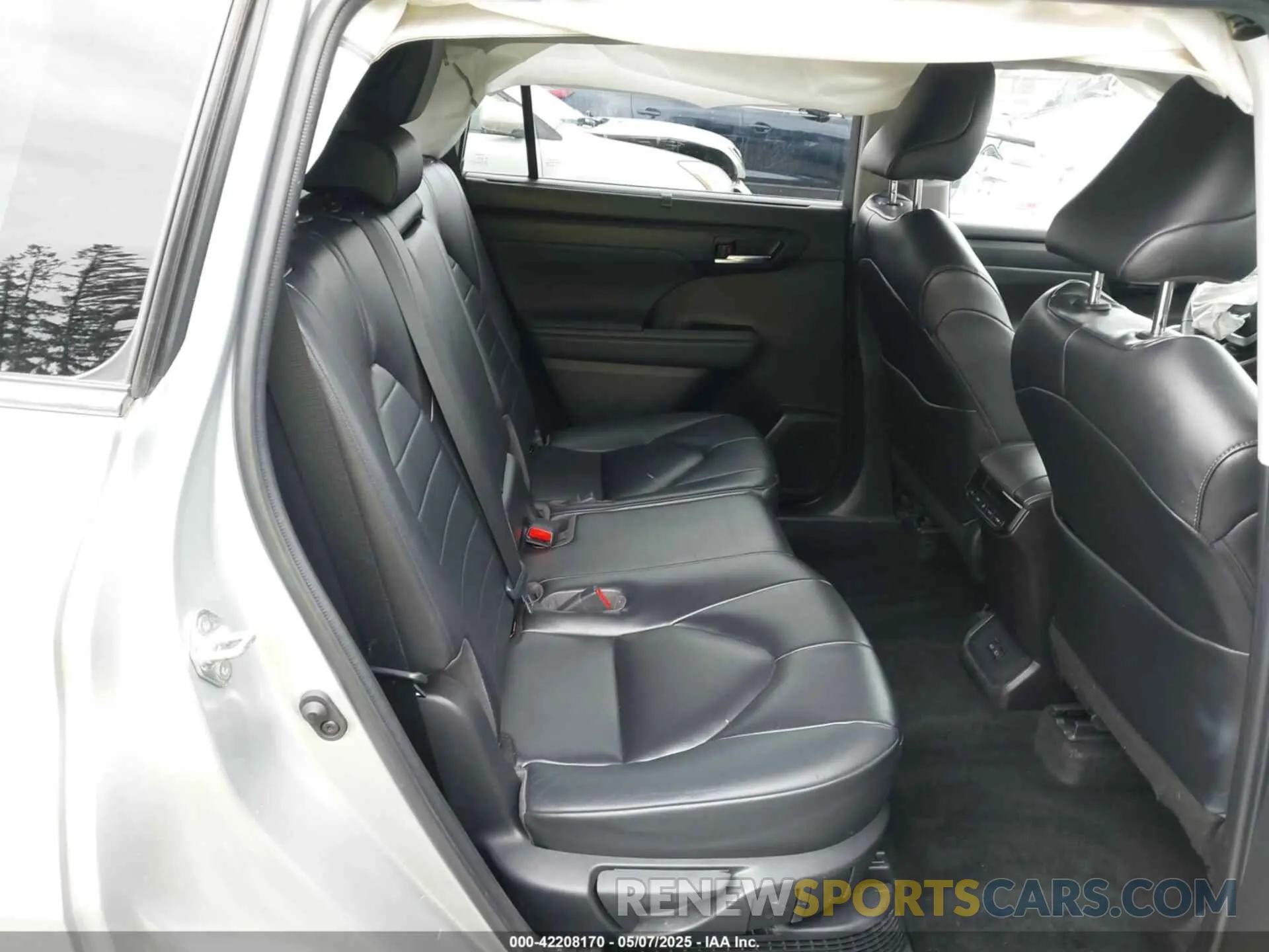 8 fotografías del automóvil dañado 5TDKARAH5PS519843 TOYOTA HIGHLANDER 2023