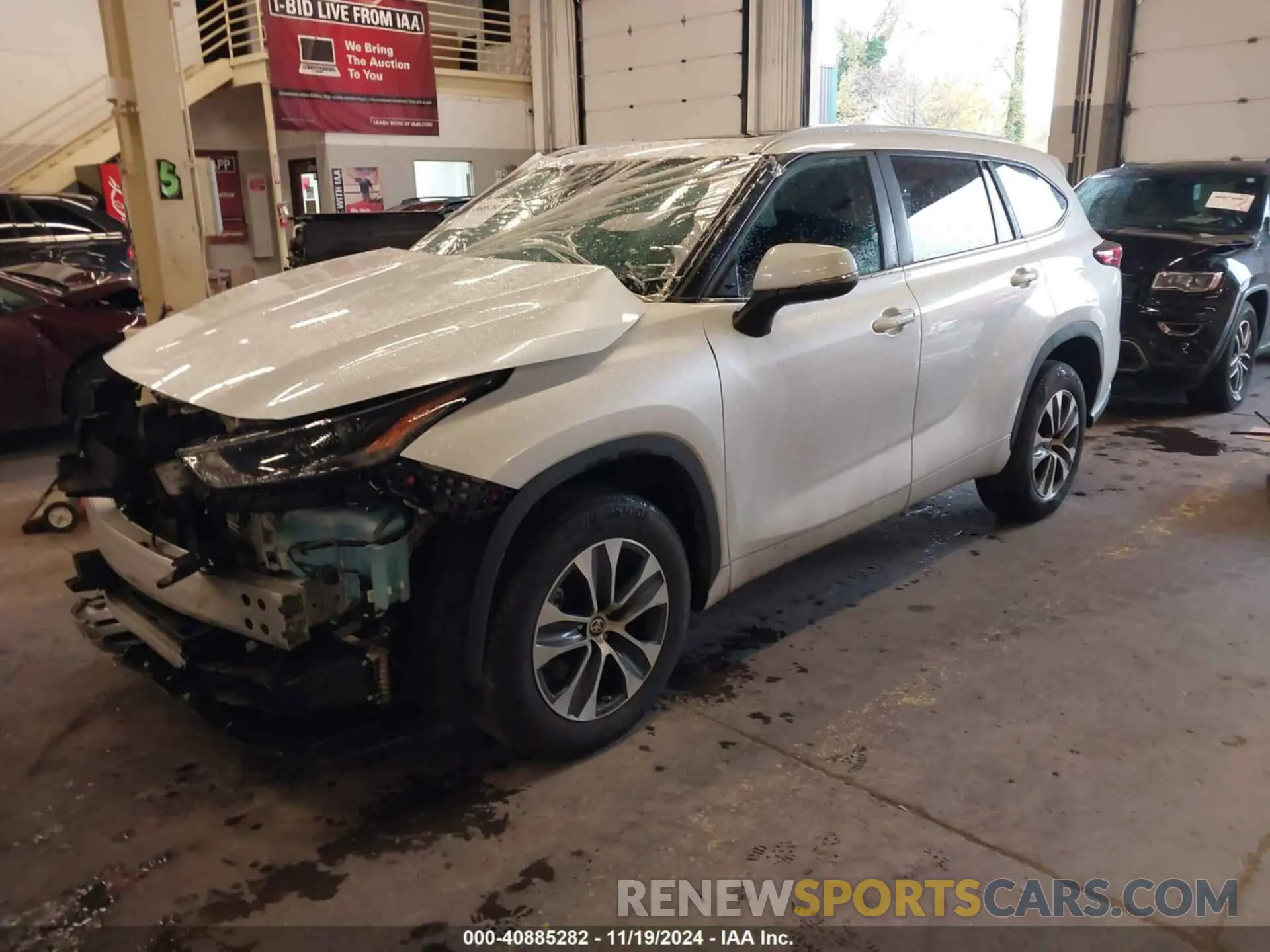 2 fotografías del automóvil dañado 5TDKARAH9PS519179 TOYOTA HIGHLANDER 2023