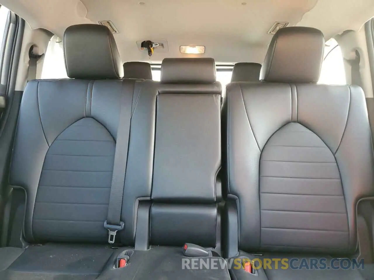 10 fotografías del automóvil dañado 5TDKARAHXPS018902 TOYOTA HIGHLANDER 2023