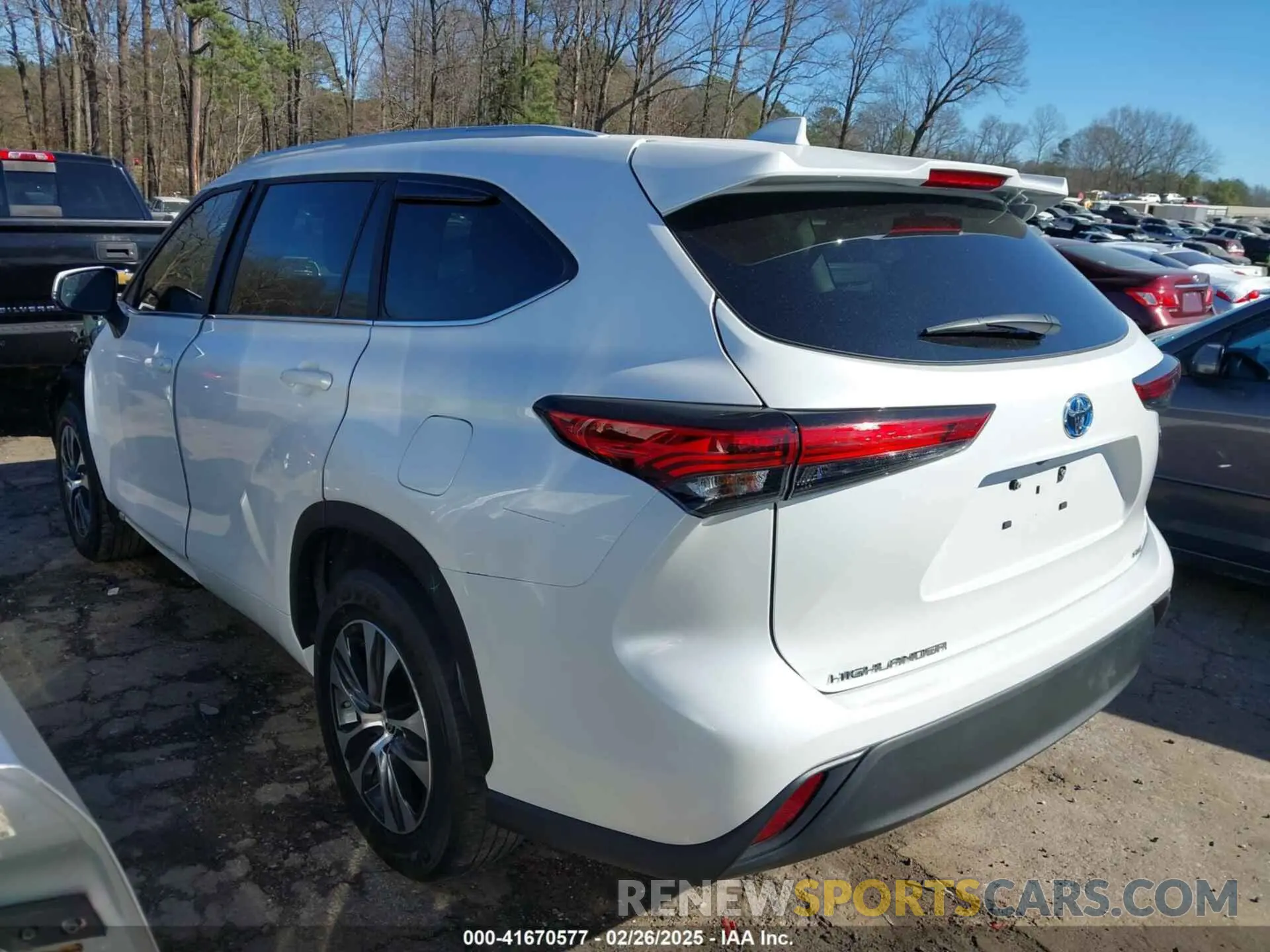 3 fotografías del automóvil dañado 5TDKARAHXPS524665 TOYOTA HIGHLANDER 2023