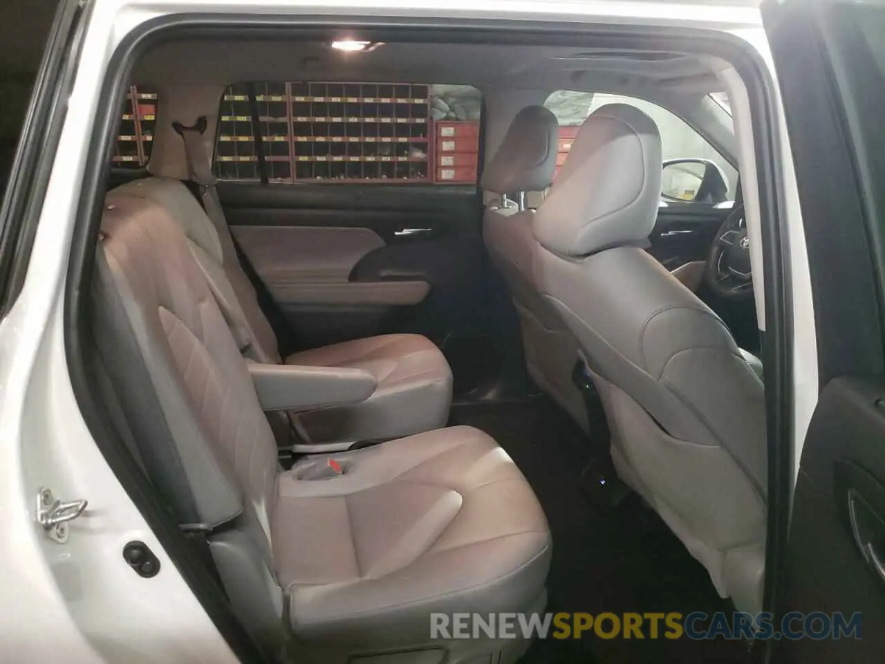 11 fotografías del automóvil dañado 5TDKBRCH1PS105534 TOYOTA HIGHLANDER 2023