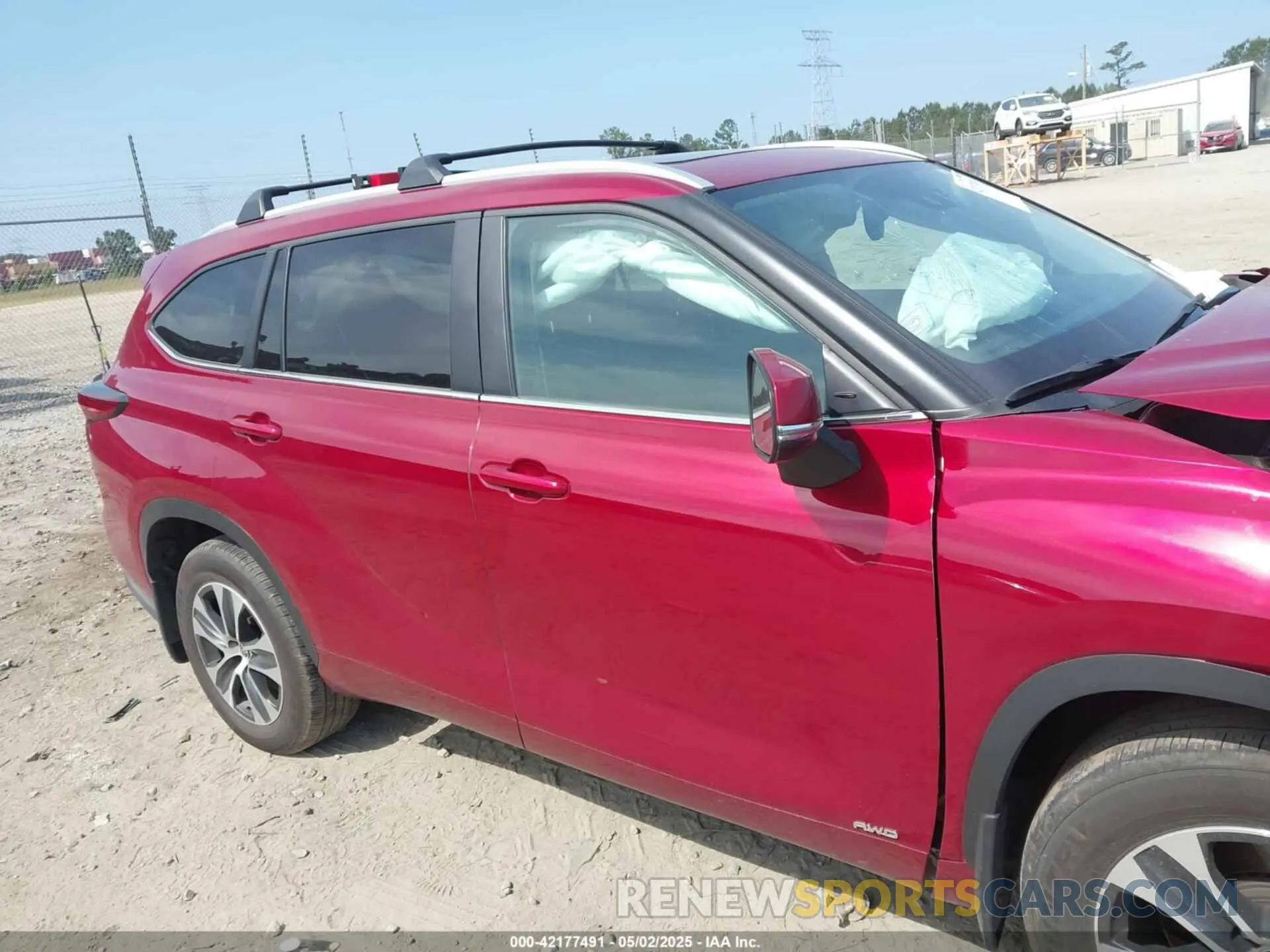 13 fotografías del automóvil dañado 5TDKBRCH1PS599281 TOYOTA HIGHLANDER 2023
