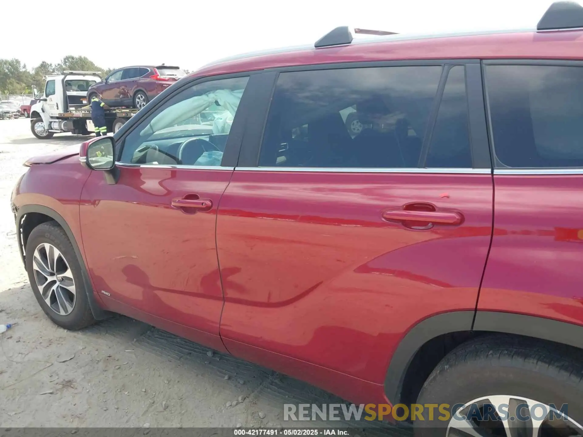 14 fotografías del automóvil dañado 5TDKBRCH1PS599281 TOYOTA HIGHLANDER 2023
