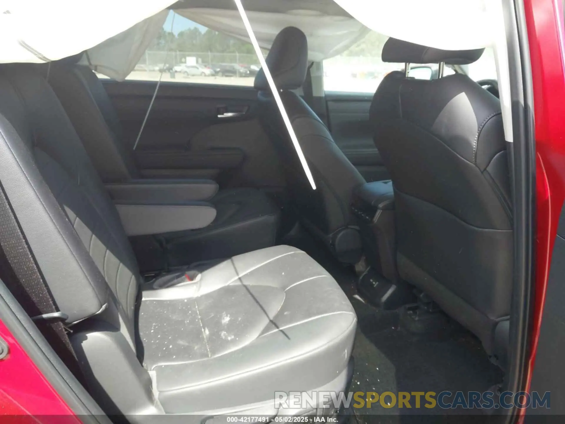 8 fotografías del automóvil dañado 5TDKBRCH1PS599281 TOYOTA HIGHLANDER 2023