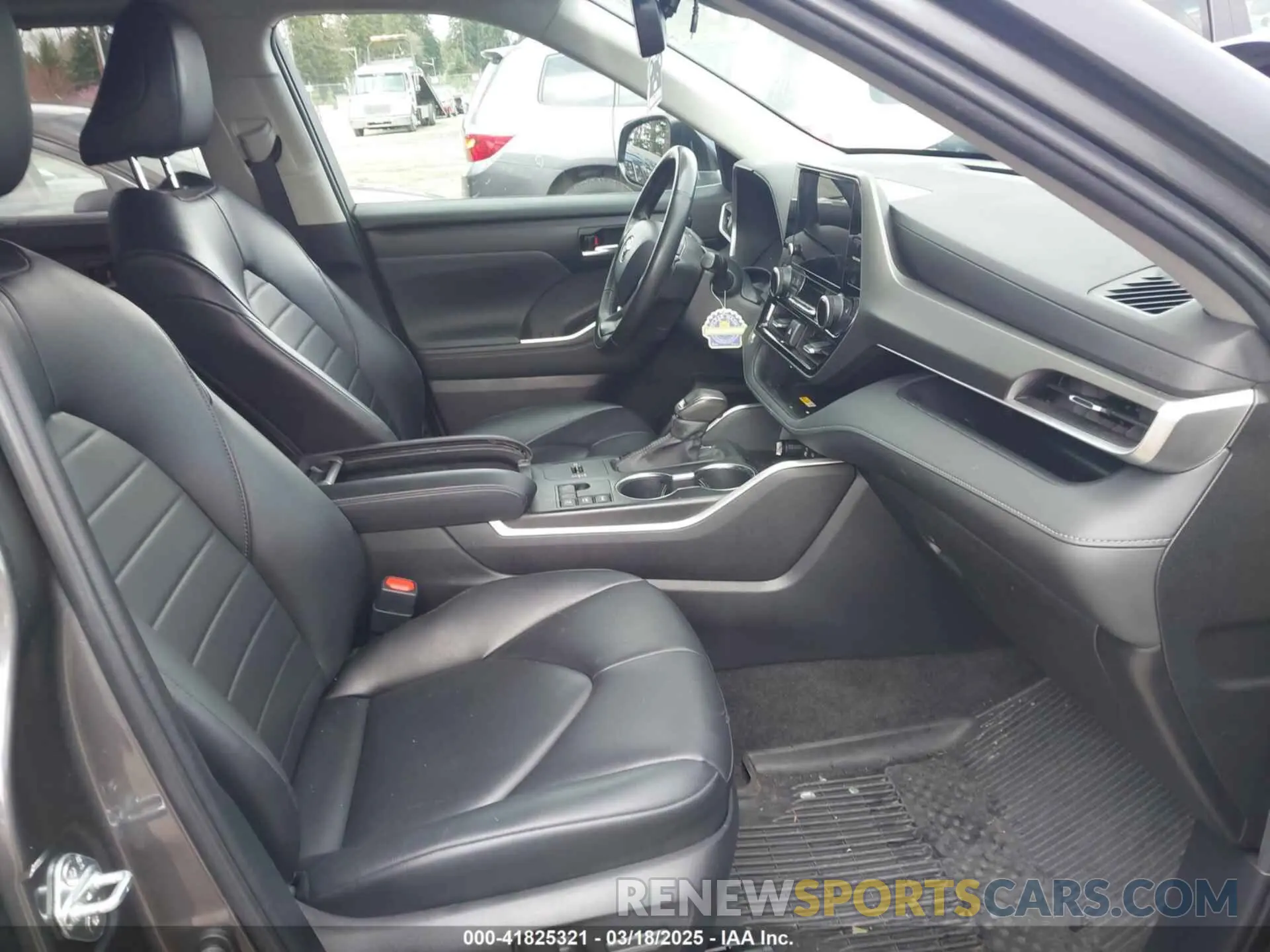 5 fotografías del automóvil dañado 5TDKBRCH2PS122939 TOYOTA HIGHLANDER 2023