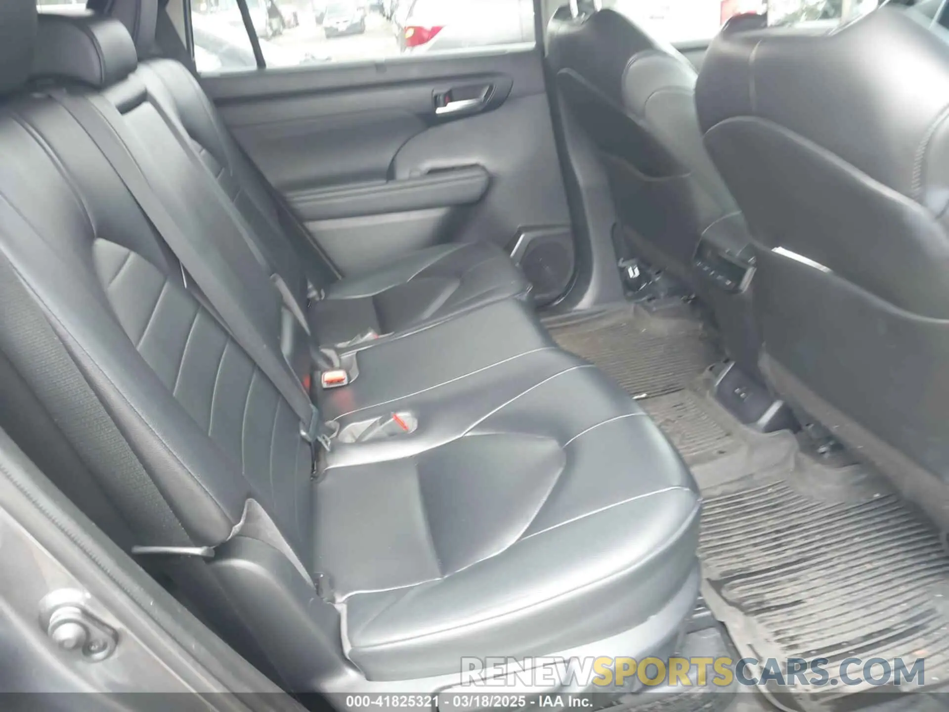8 fotografías del automóvil dañado 5TDKBRCH2PS122939 TOYOTA HIGHLANDER 2023