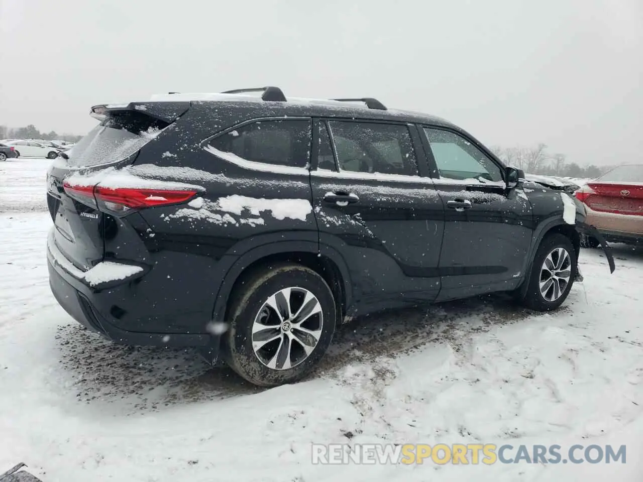 3 fotografías del automóvil dañado 5TDKBRCH3PS581378 TOYOTA HIGHLANDER 2023