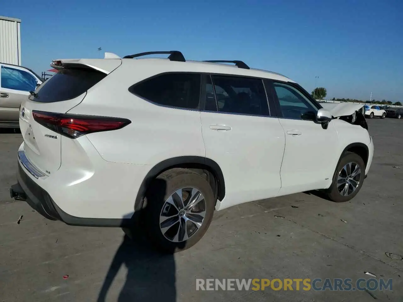3 fotografías del automóvil dañado 5TDKBRCH4PS113997 TOYOTA HIGHLANDER 2023