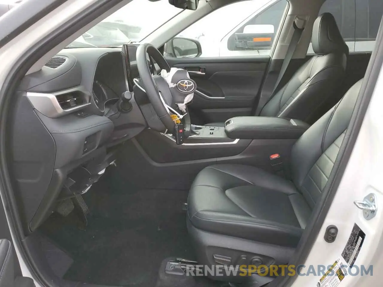 7 fotografías del automóvil dañado 5TDKBRCH4PS113997 TOYOTA HIGHLANDER 2023