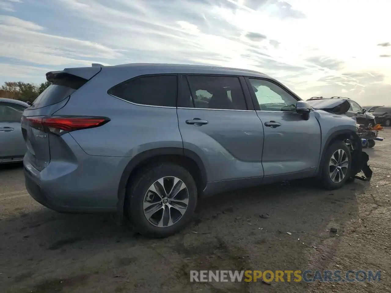 3 fotografías del automóvil dañado 5TDKBRCH4PS581695 TOYOTA HIGHLANDER 2023