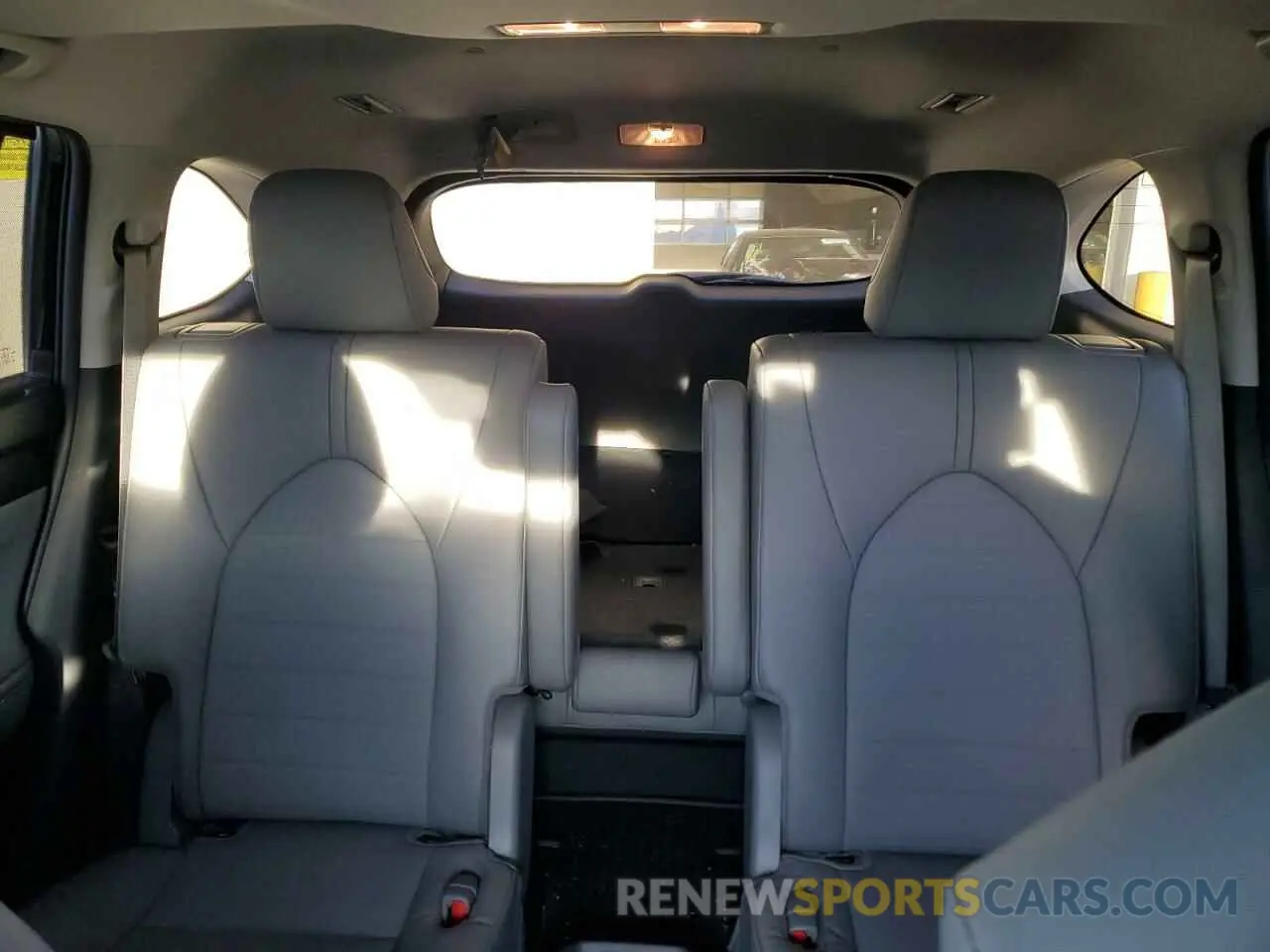 10 fotografías del automóvil dañado 5TDKBRCH5PS594214 TOYOTA HIGHLANDER 2023
