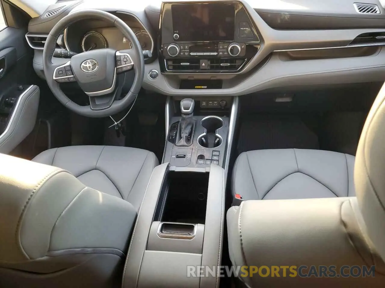 8 fotografías del automóvil dañado 5TDKBRCH5PS594214 TOYOTA HIGHLANDER 2023