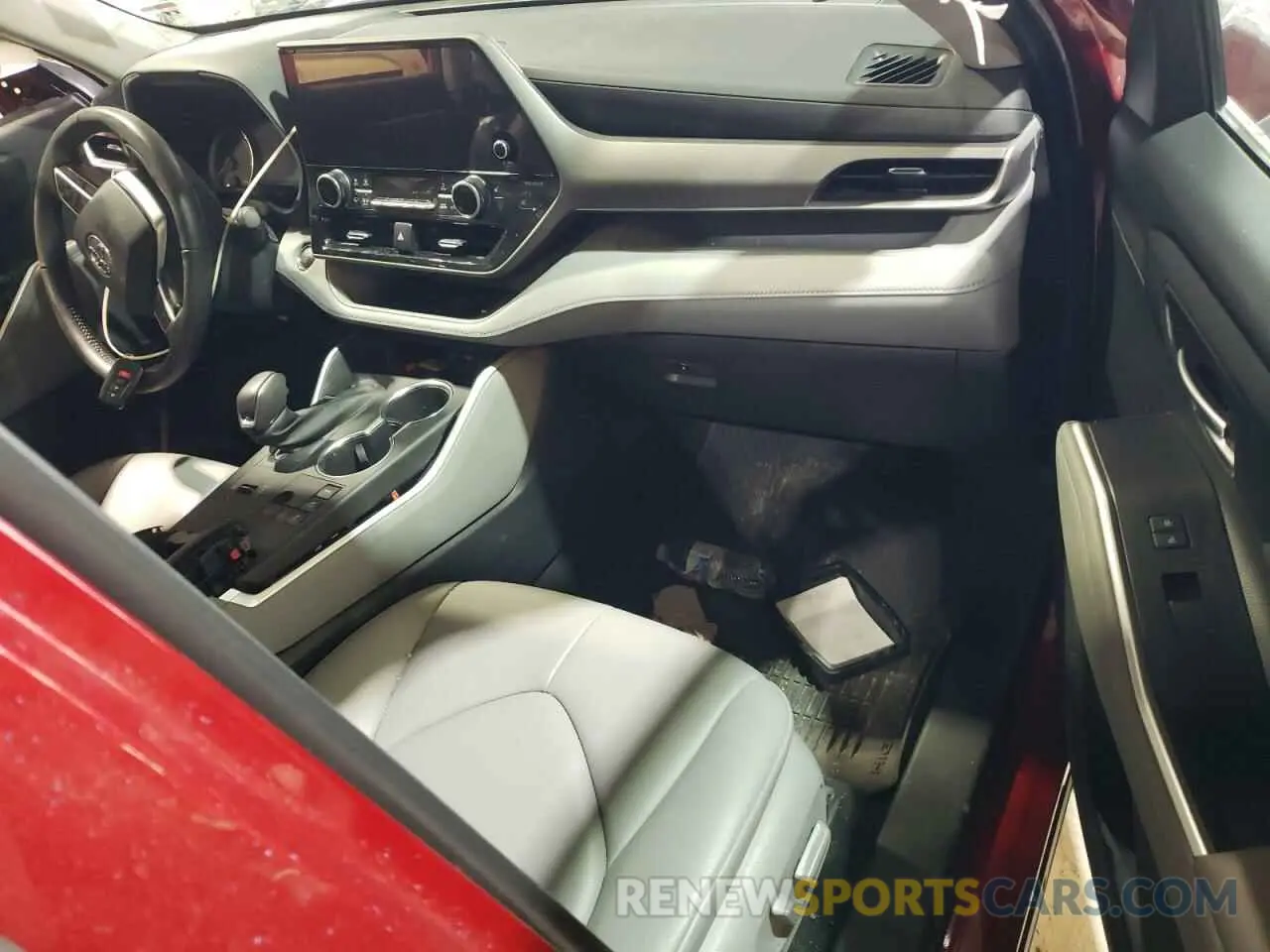 8 fotografías del automóvil dañado 5TDKBRCH6PS117923 TOYOTA HIGHLANDER 2023