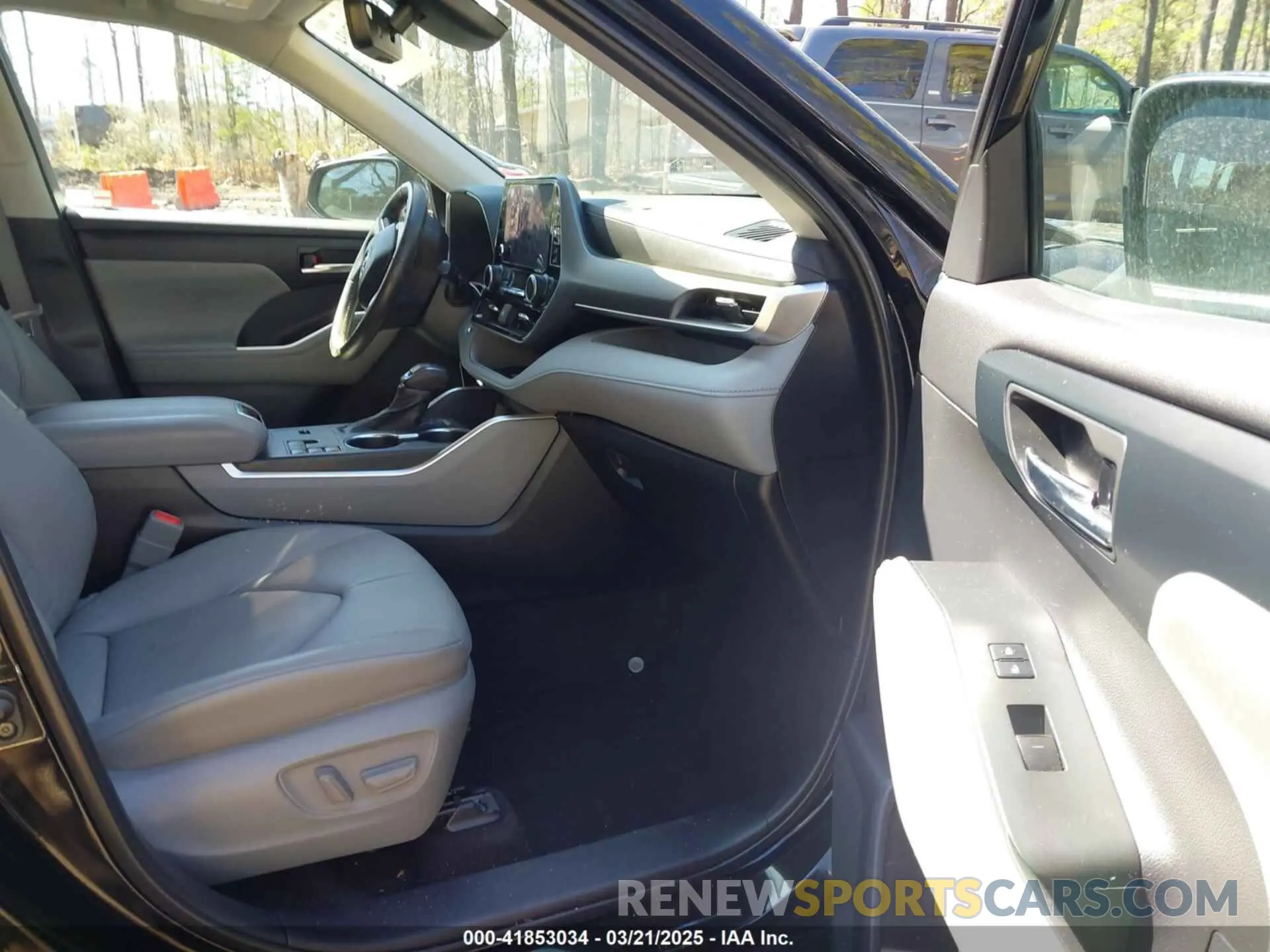 5 fotografías del automóvil dañado 5TDKDRAH0PS007527 TOYOTA HIGHLANDER 2023